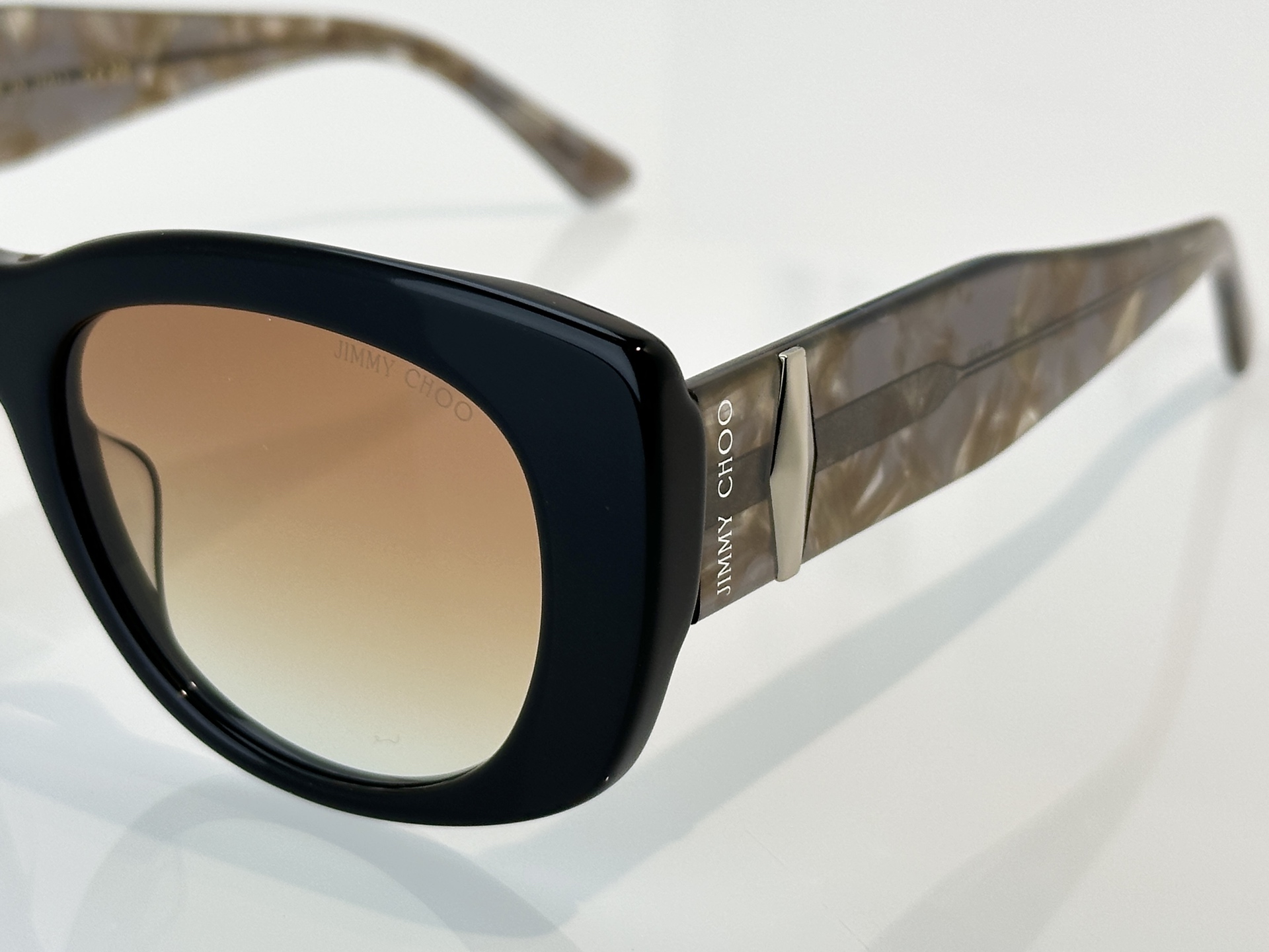 Designer Sunglasses JC5066U