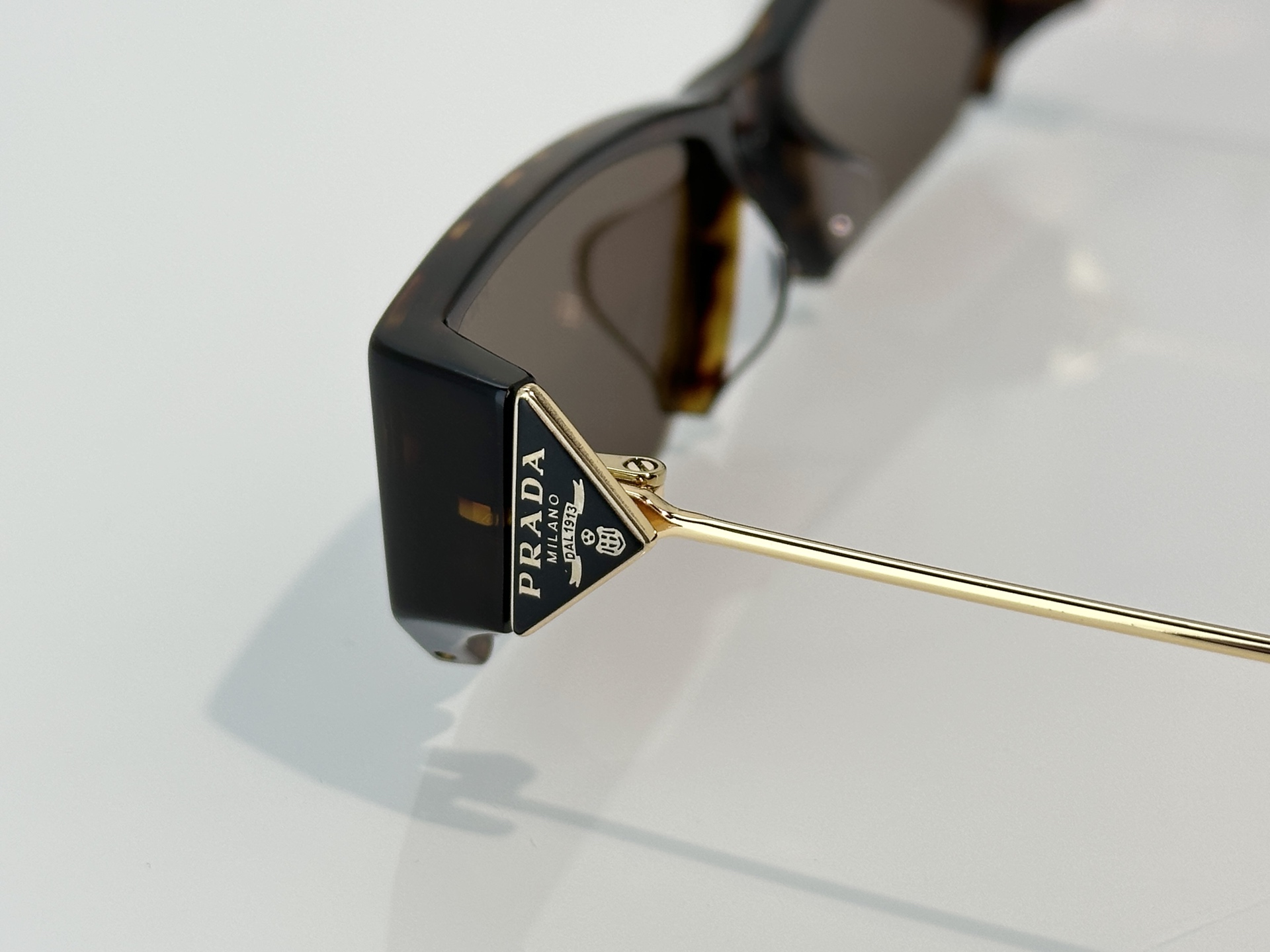 Designer Sunglasses PRD63S