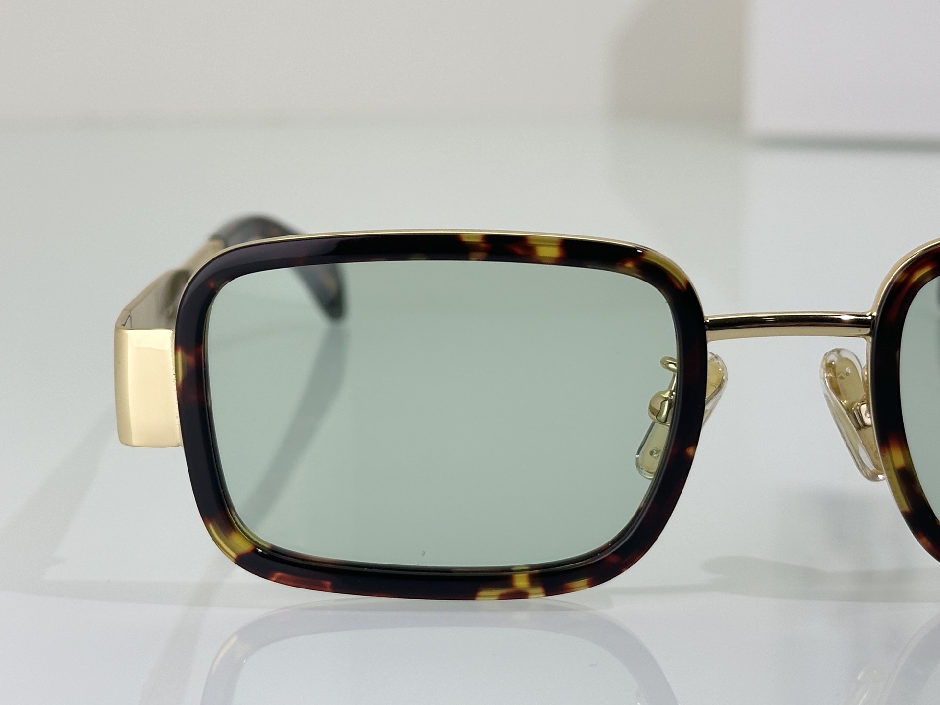 Celine Sunglasses CL40335F