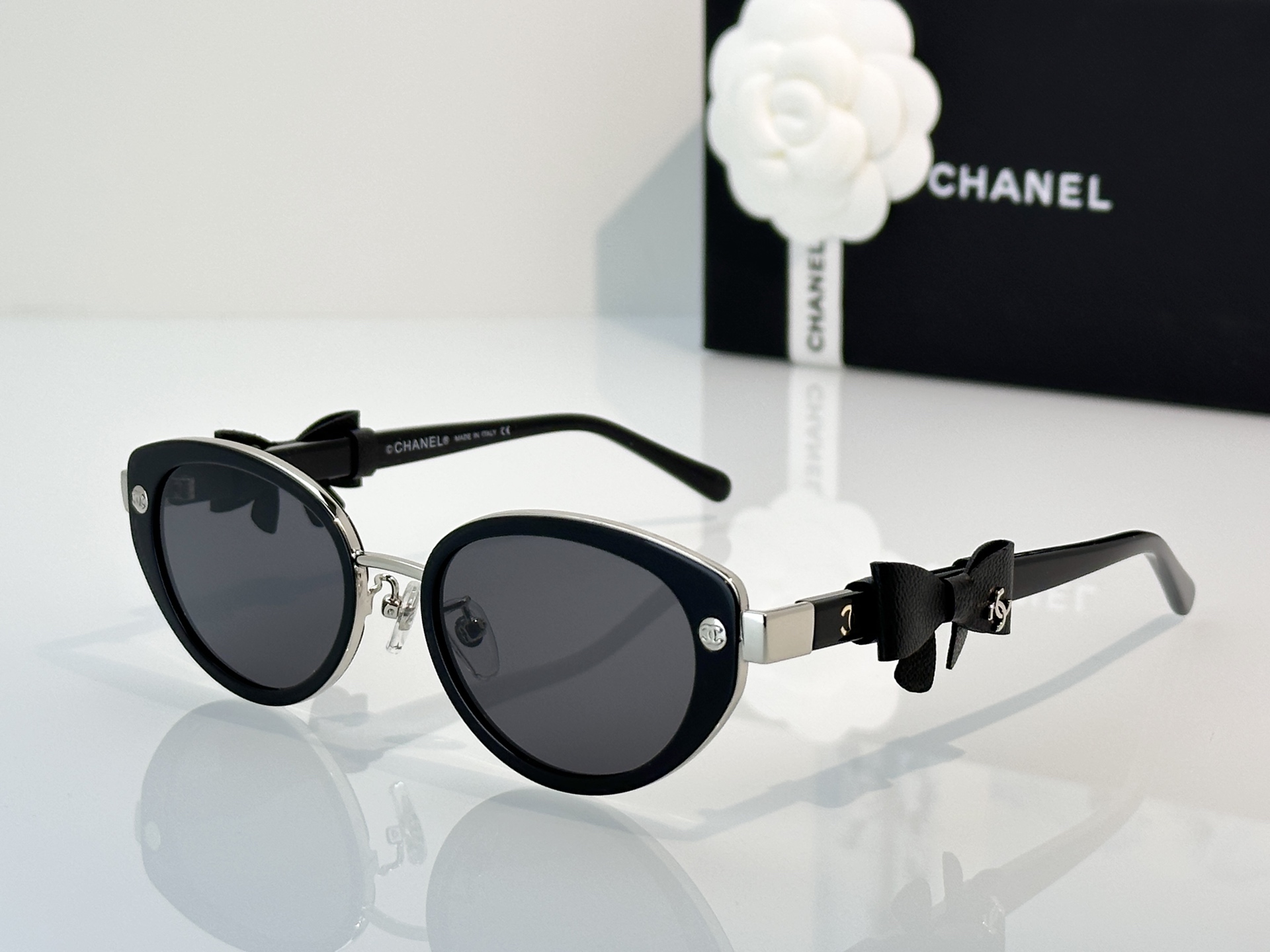 Chanel Sunglasses CH9188