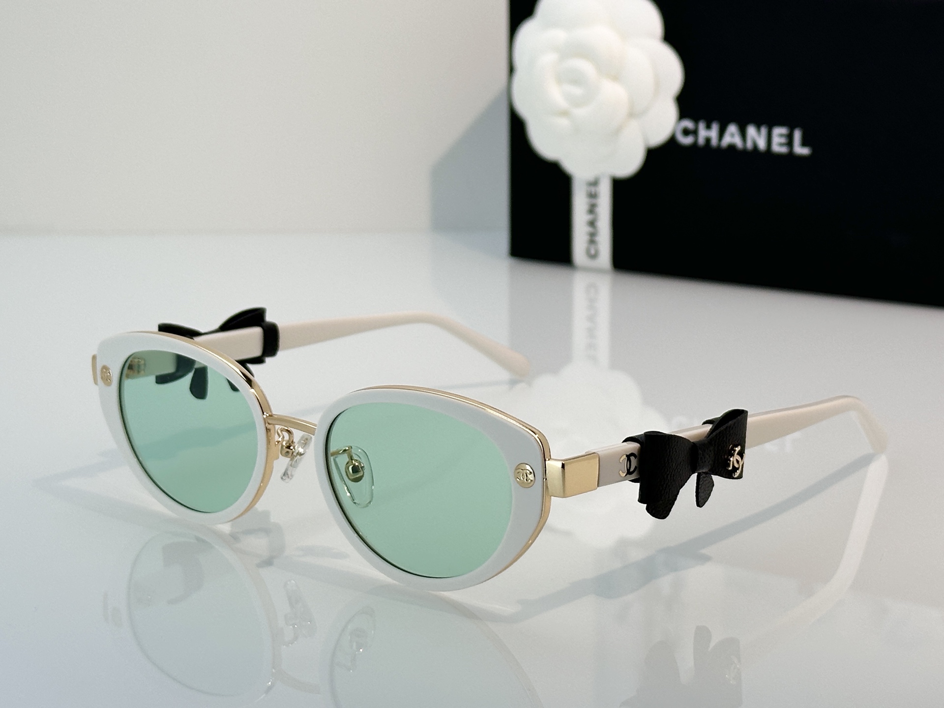 Chanel Sunglasses CH9188