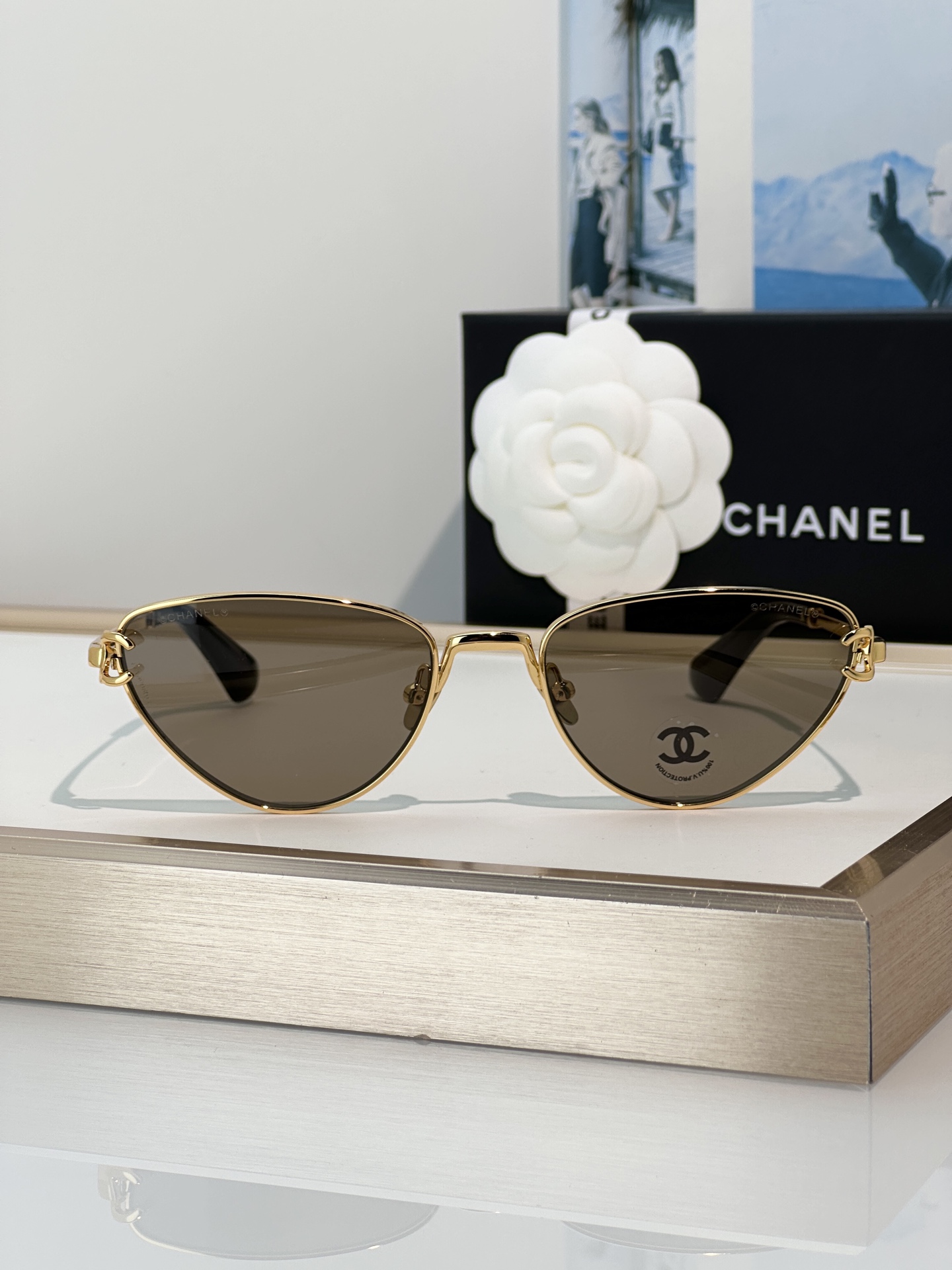 Chanel Sunglasses CH4305
