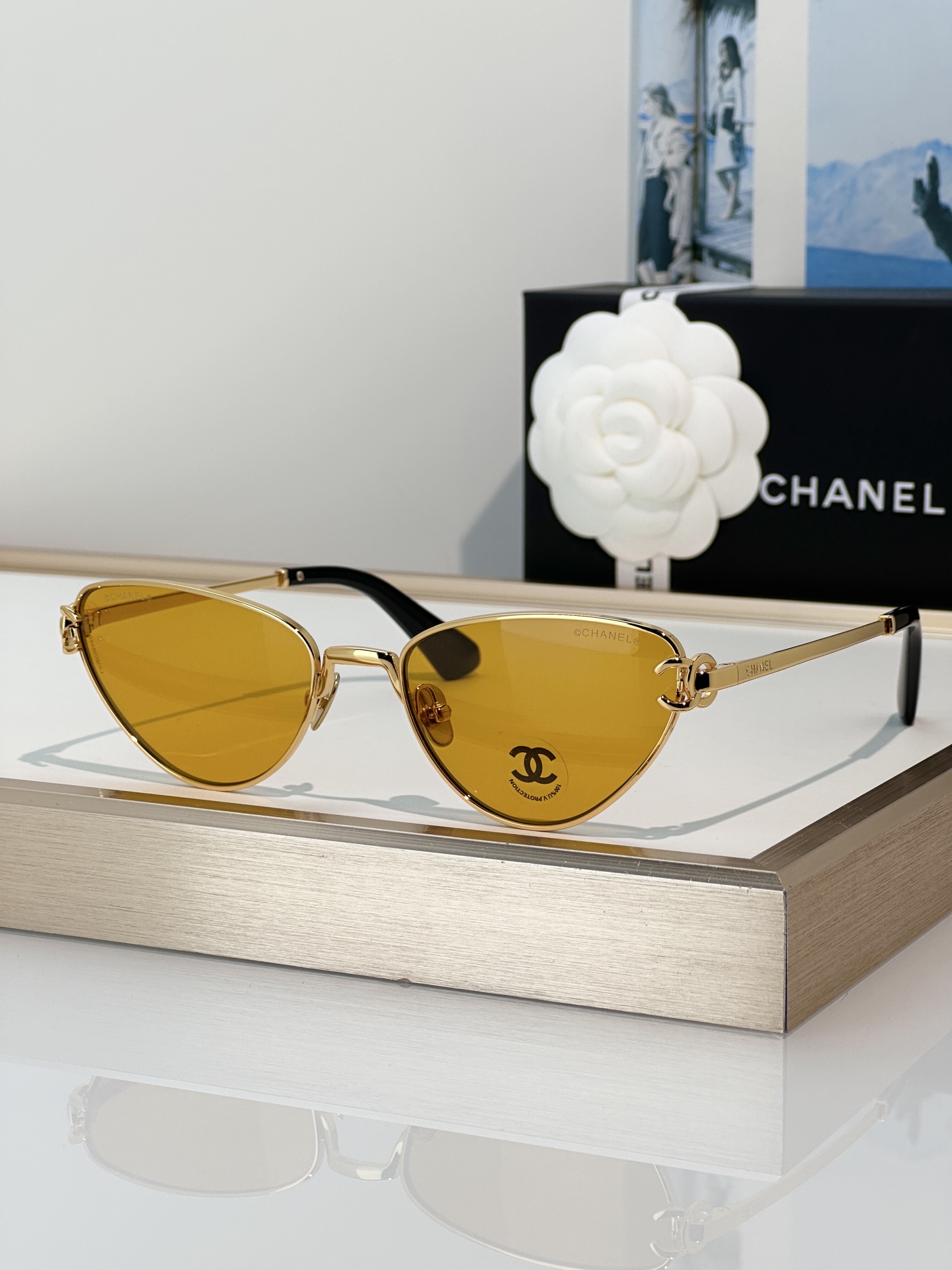 Chanel Sunglasses CH4305
