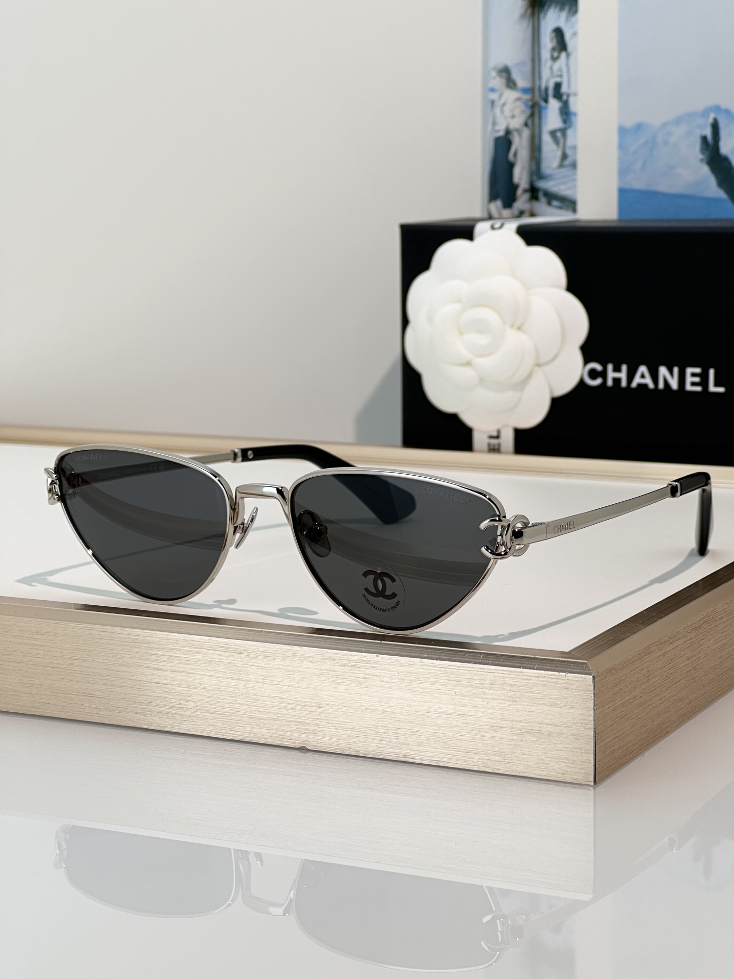 Chanel Sunglasses CH4305