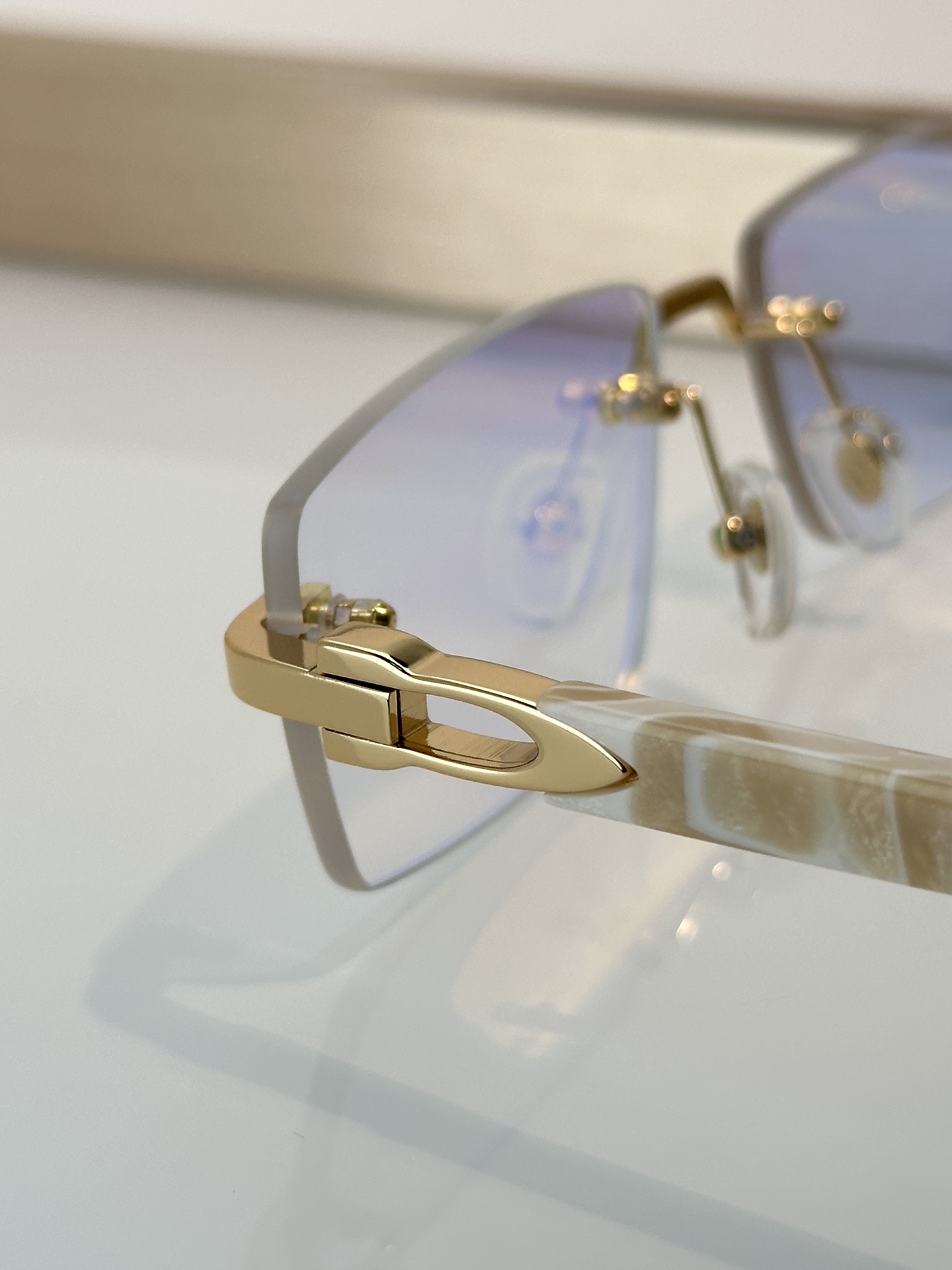 Designer Sunglasses CT0579S