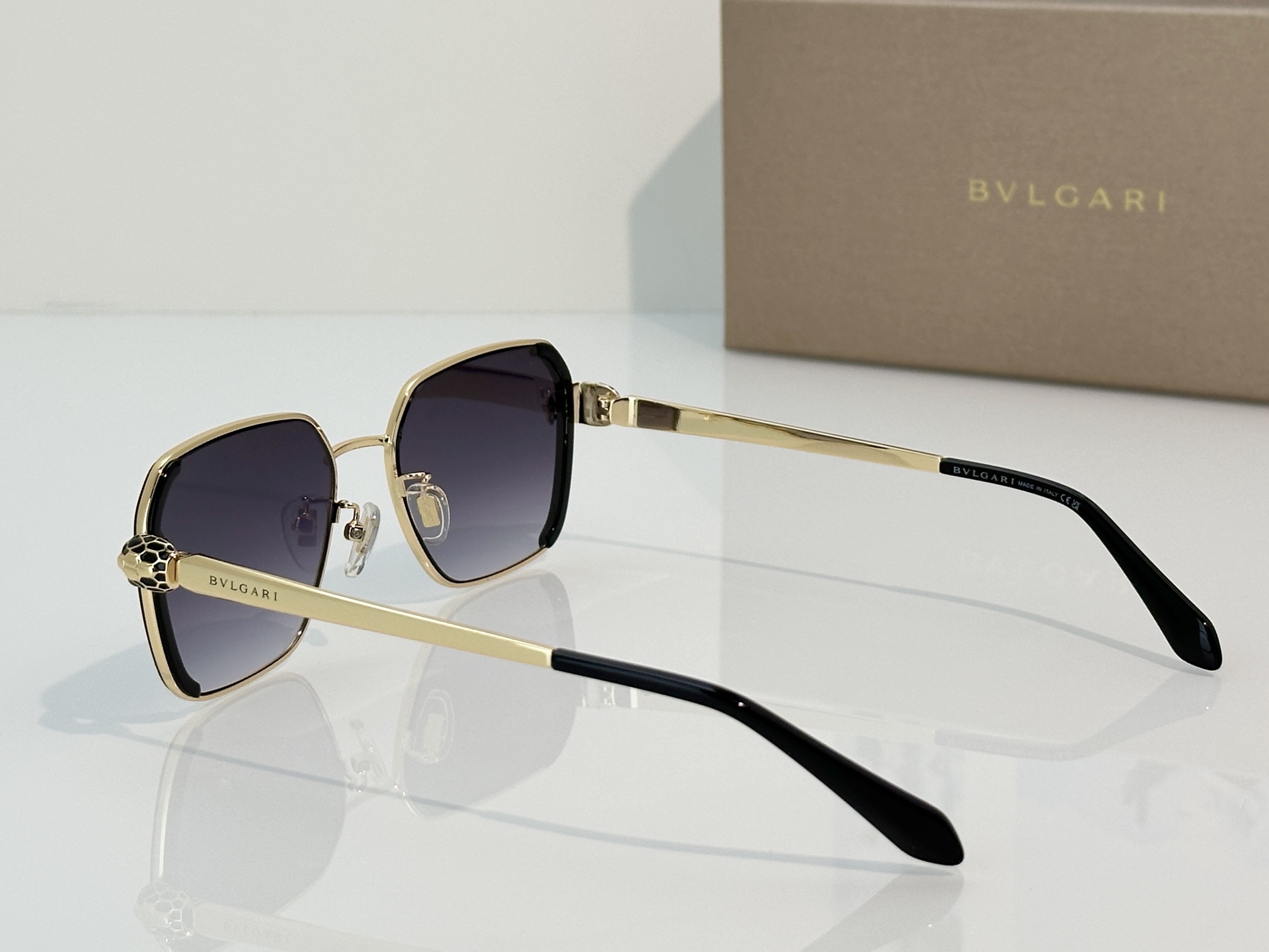 Bvlgari Sunglasses BV40095