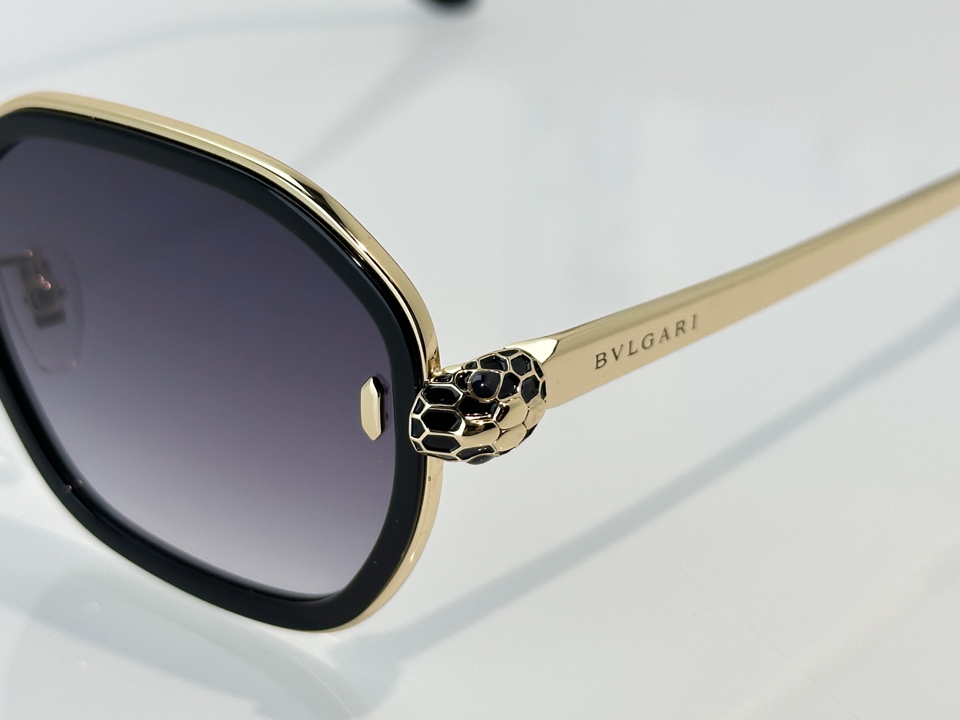 Bvlgari Sunglasses BV40094