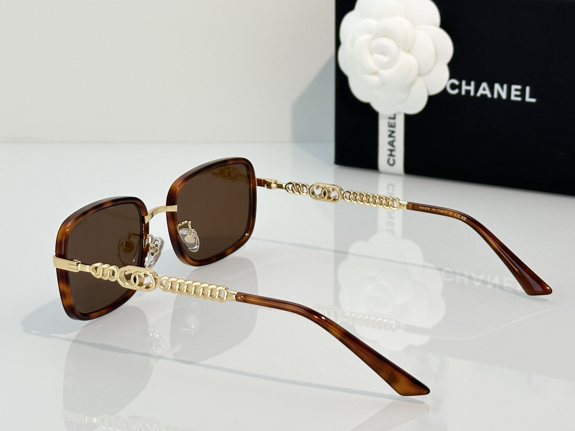 Chanel Sunglasses CH7289B