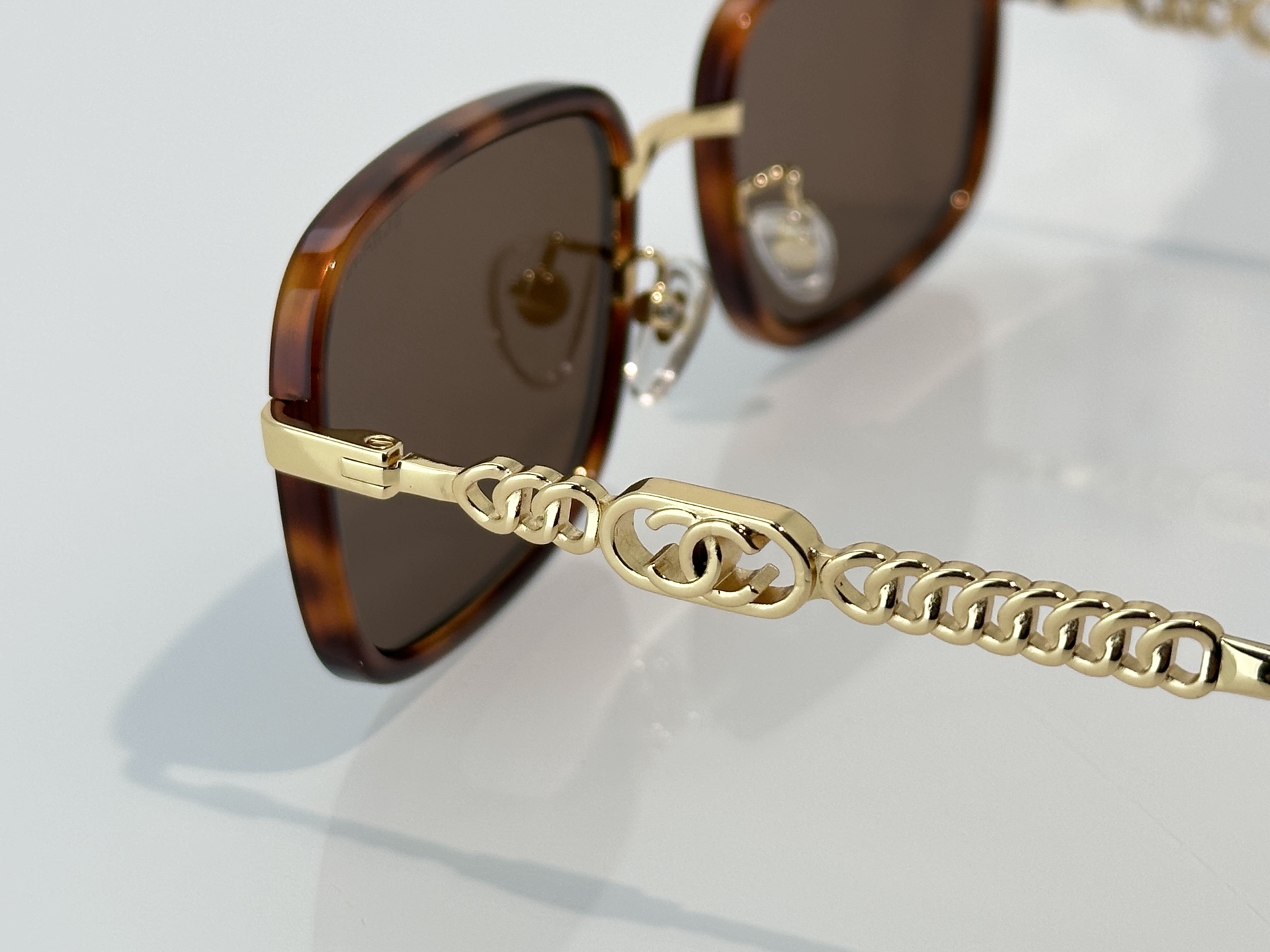 Chanel Sunglasses CH7289B