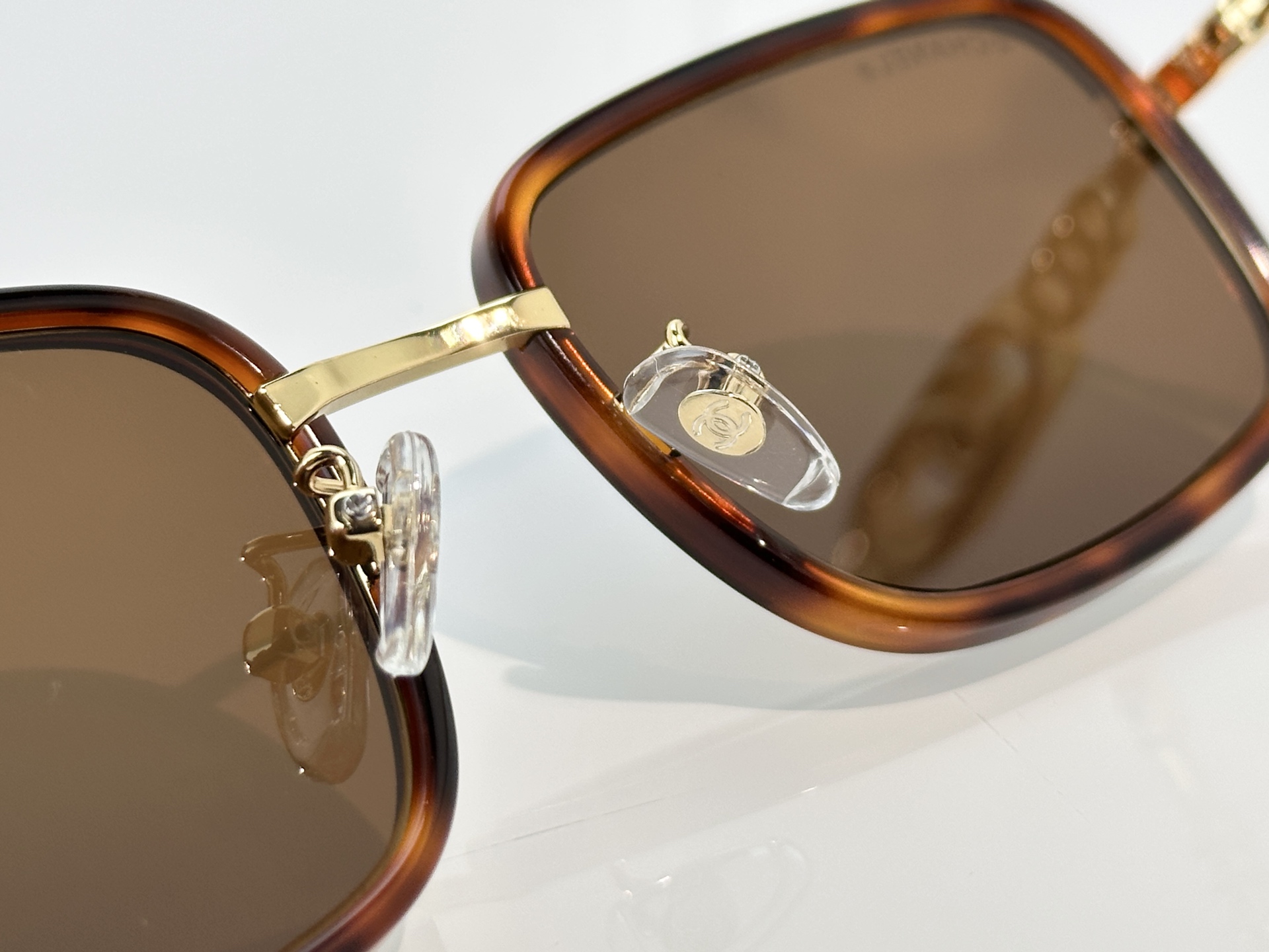 Chanel Sunglasses CH7289B