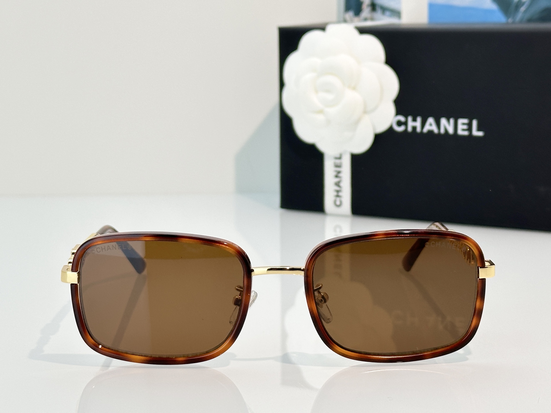 Chanel Sunglasses CH7289B