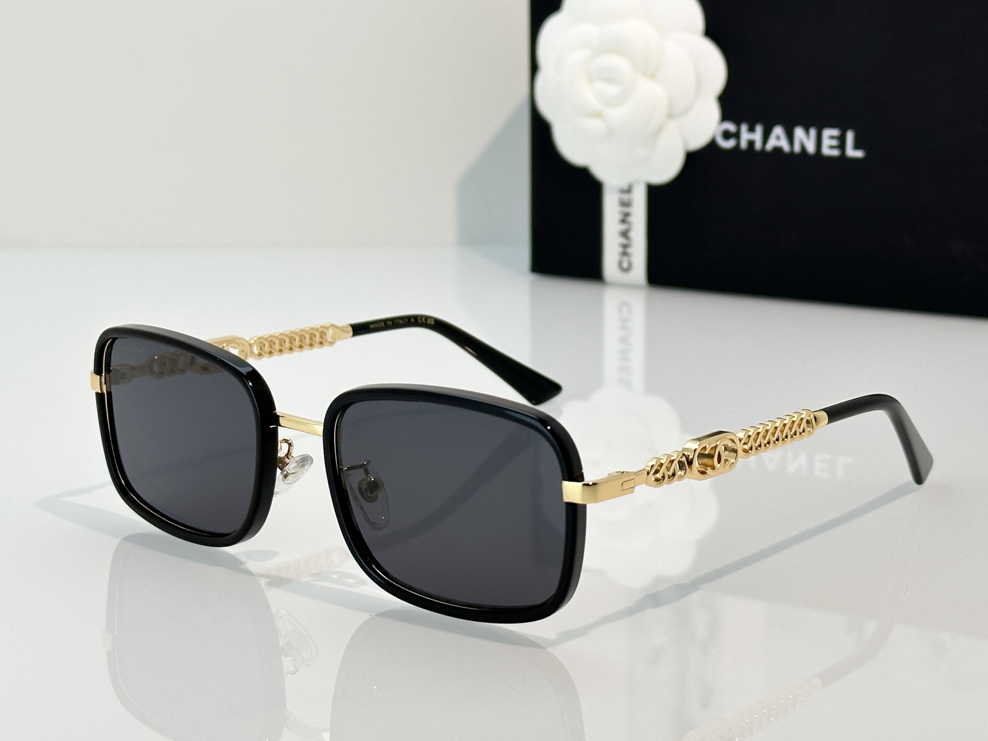 Chanel Sunglasses CH7289B