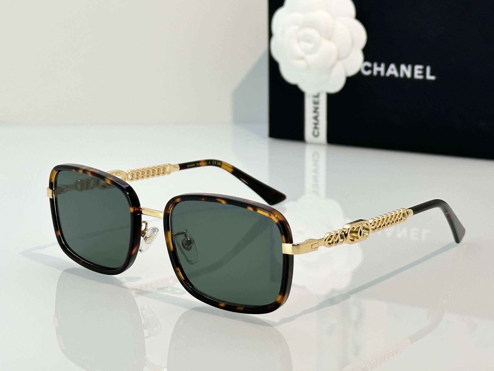 Chanel Sunglasses CH7289B
