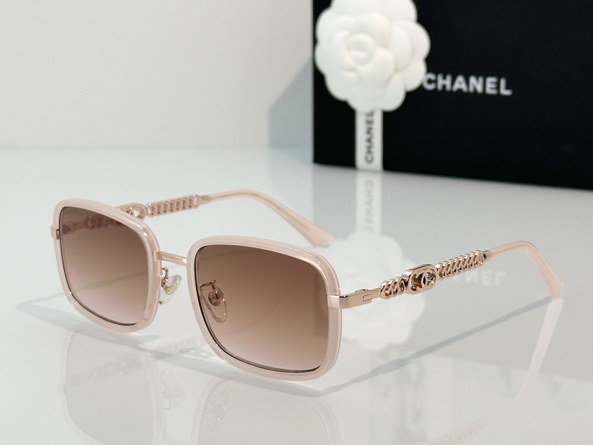 Chanel Sunglasses CH7289B