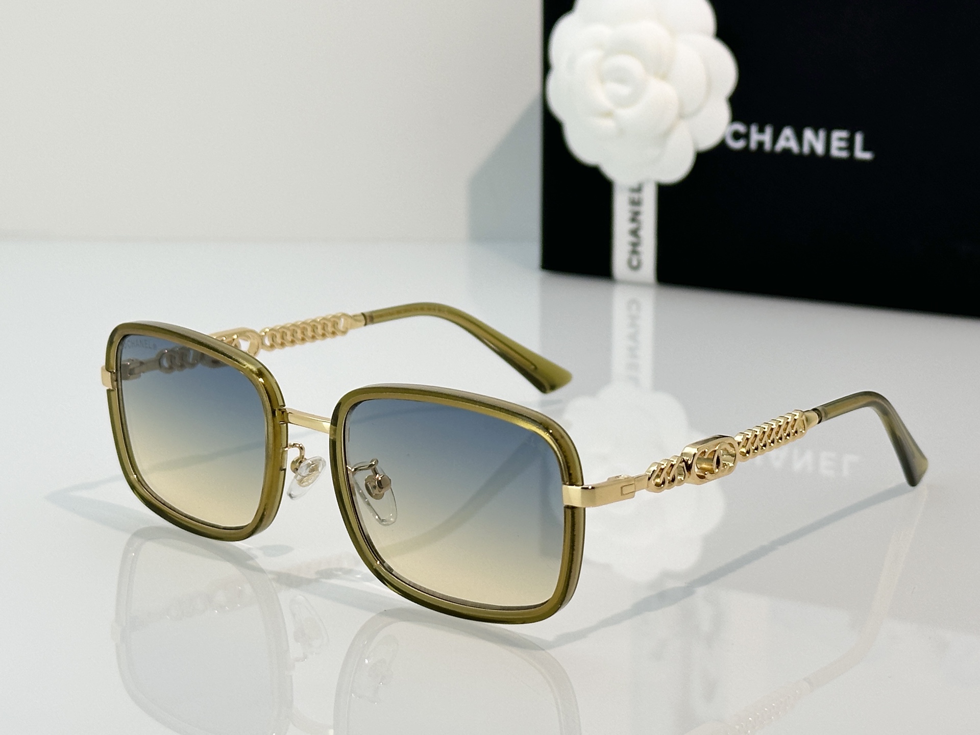 Chanel Sunglasses CH7289B