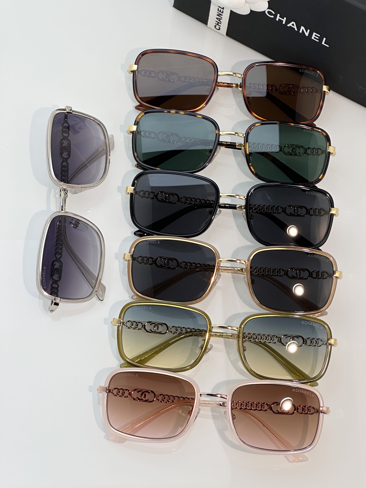 Chanel Sunglasses CH7289B