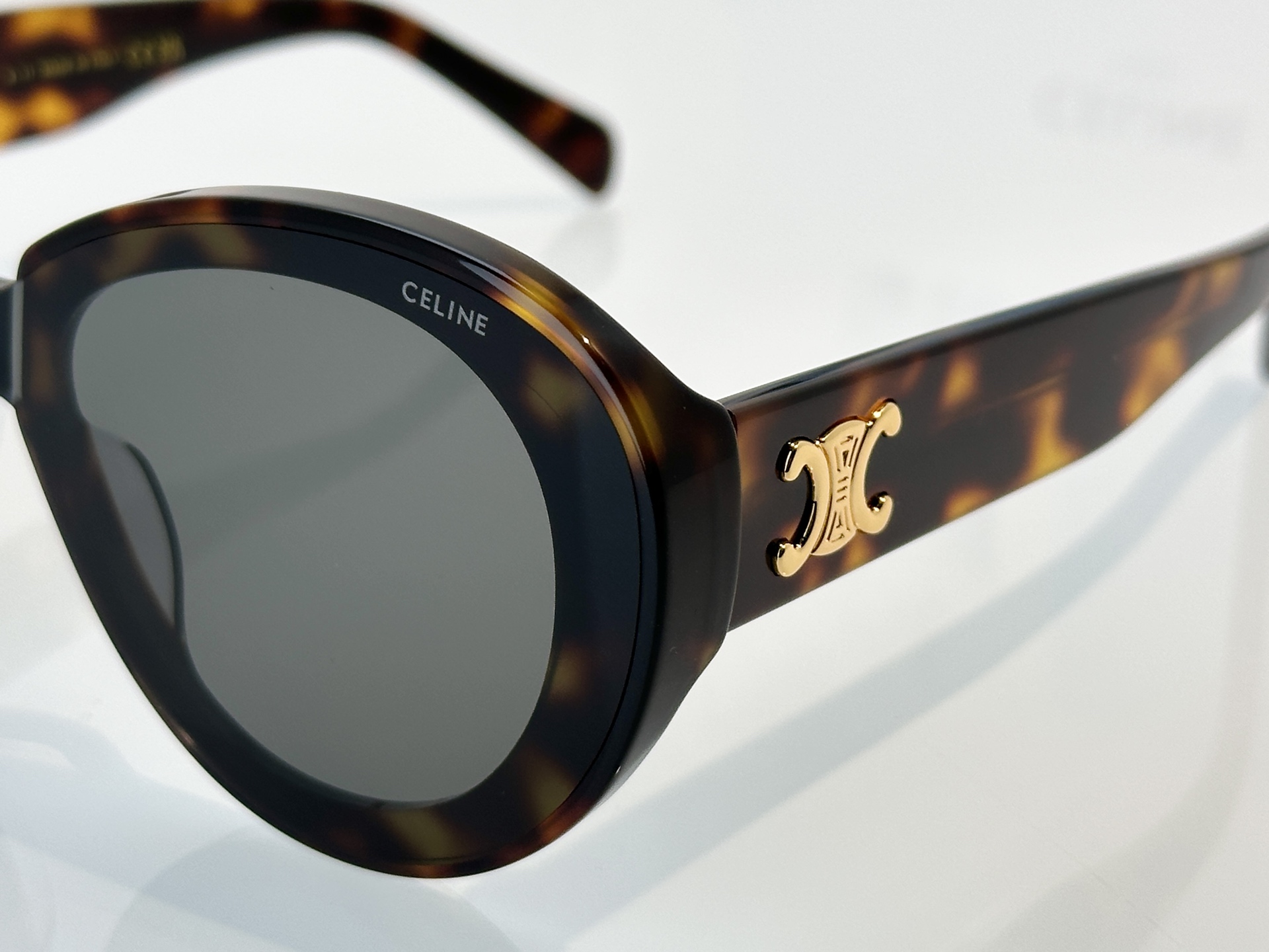 Designer Sunglasses CL1740LU