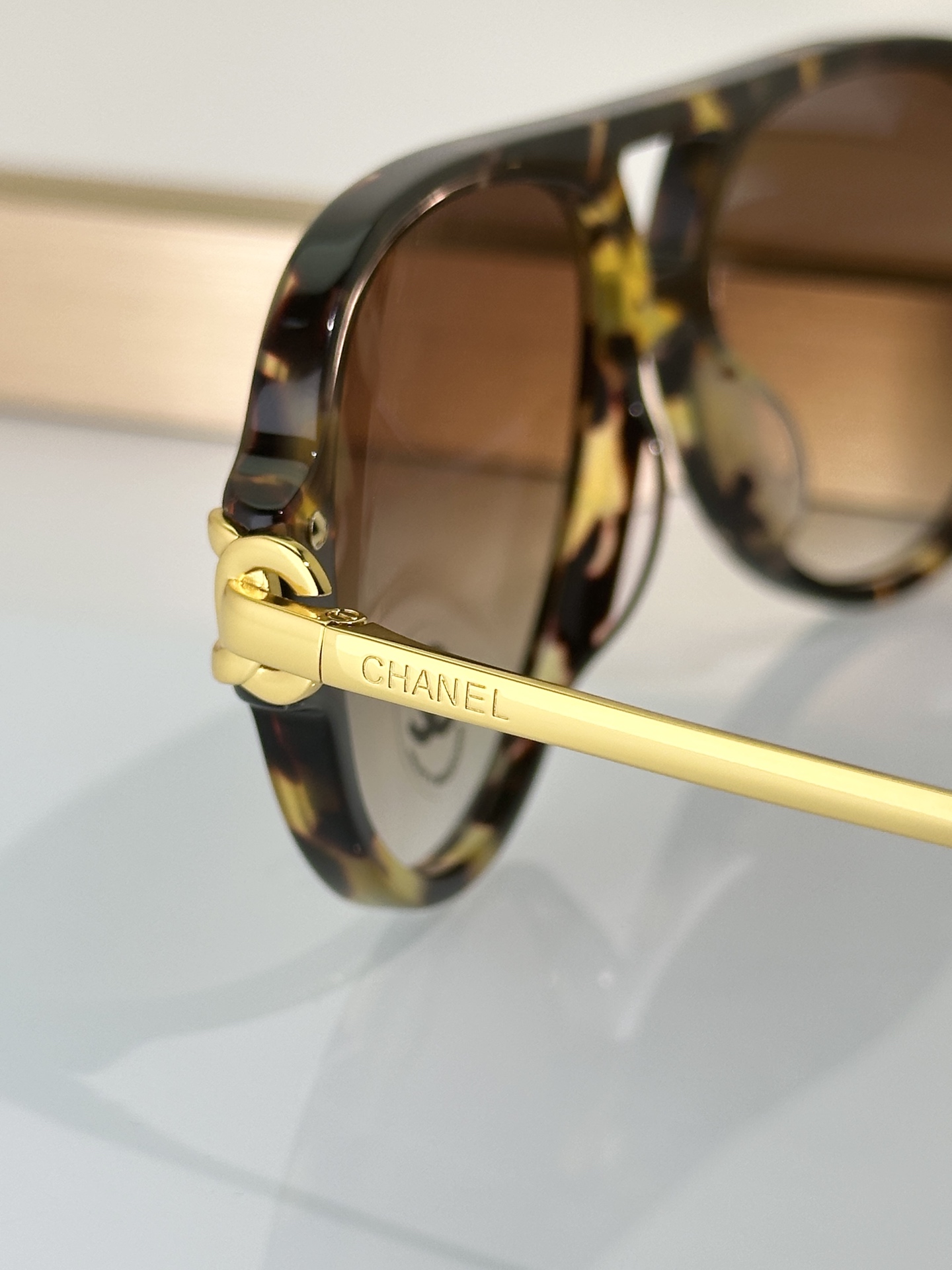 Chanel Sunglasses CH5568