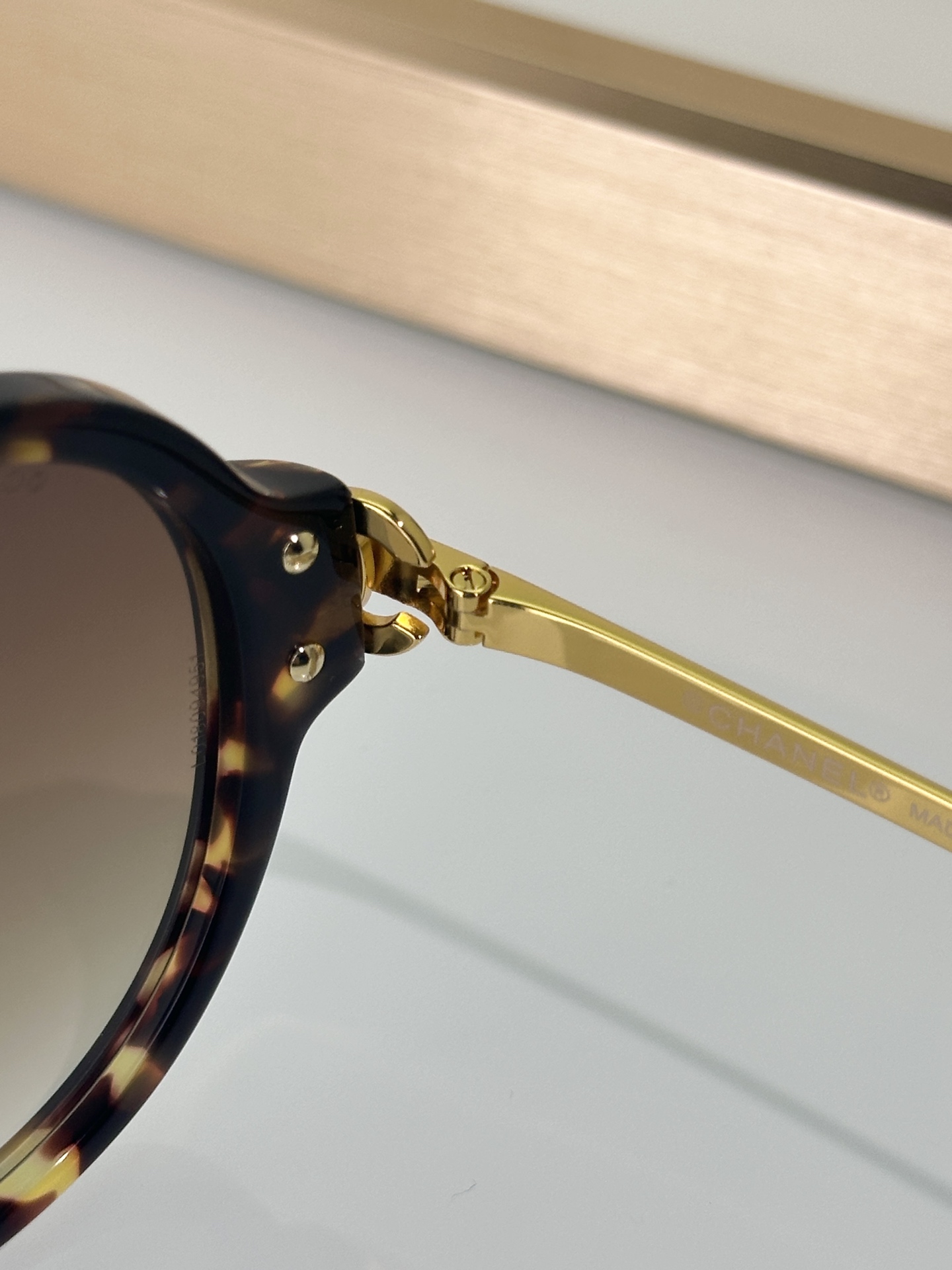 Chanel Sunglasses CH5568
