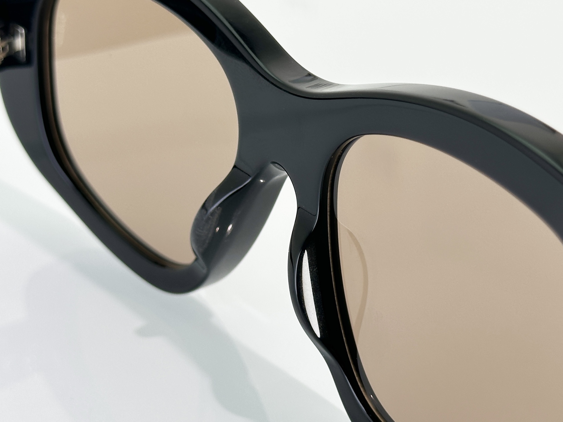 Loewe Sunglasses LW40181I