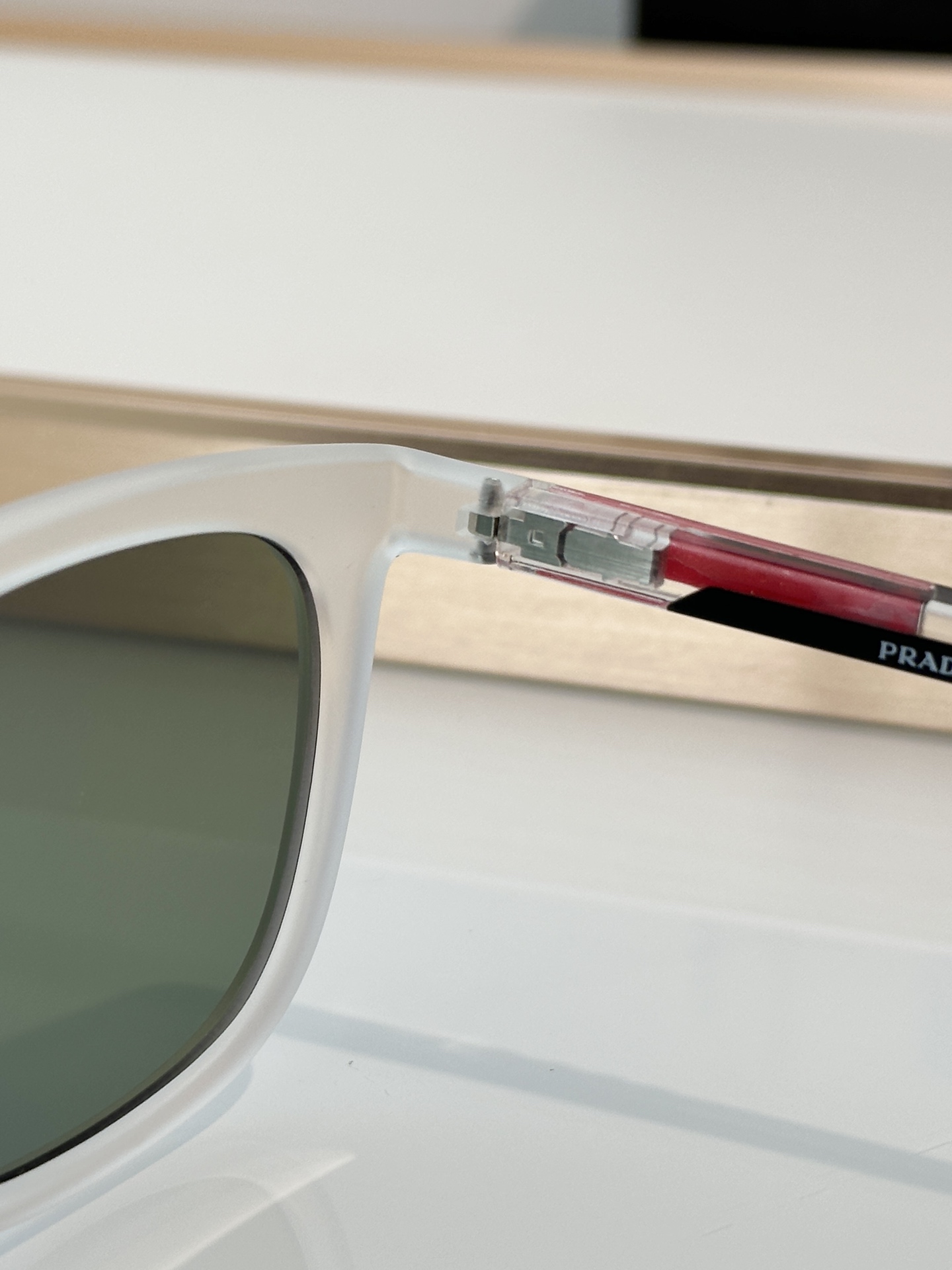 Designer Sunglasses SPS