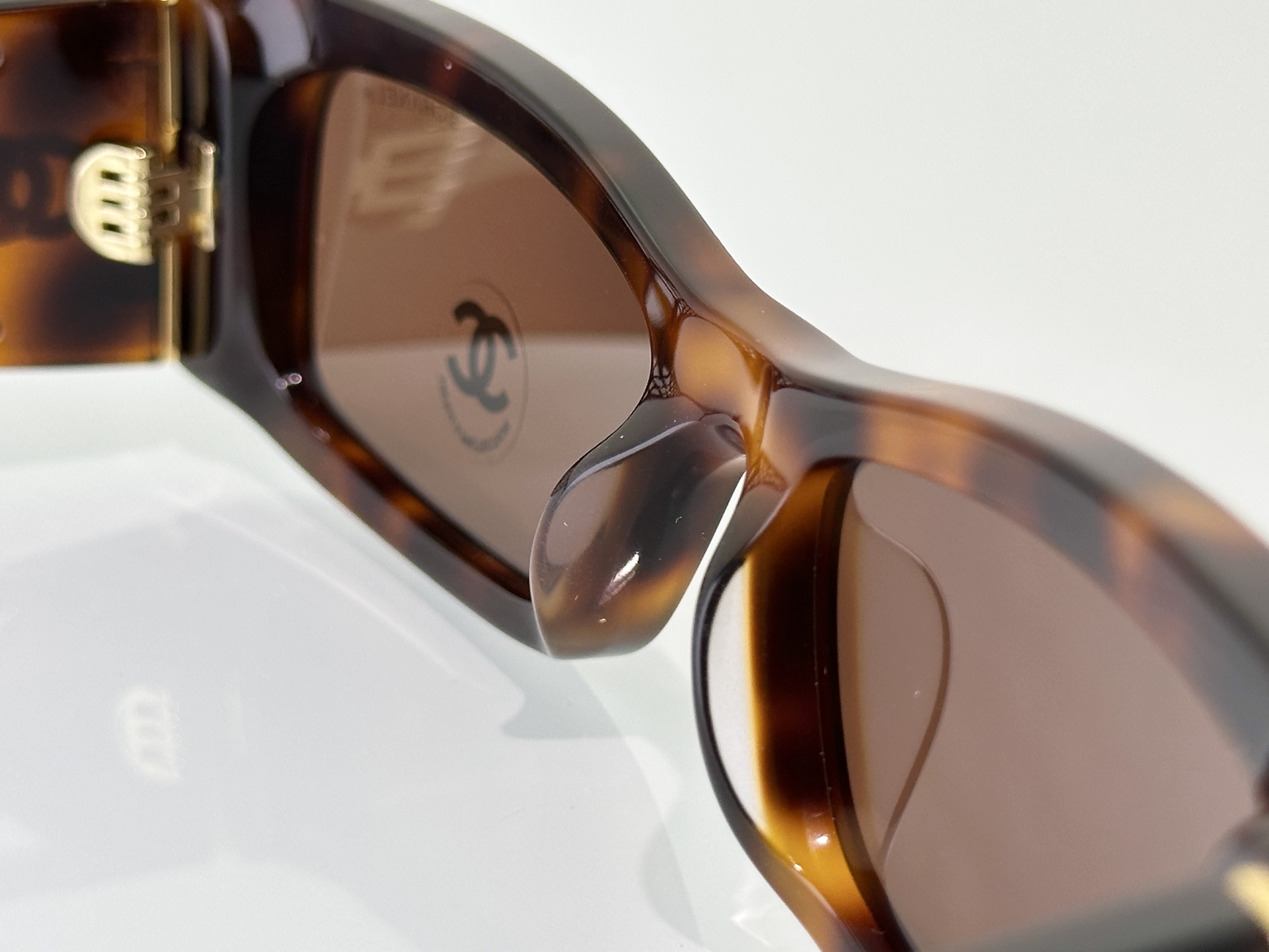 Chanel Sunglasses CH5566