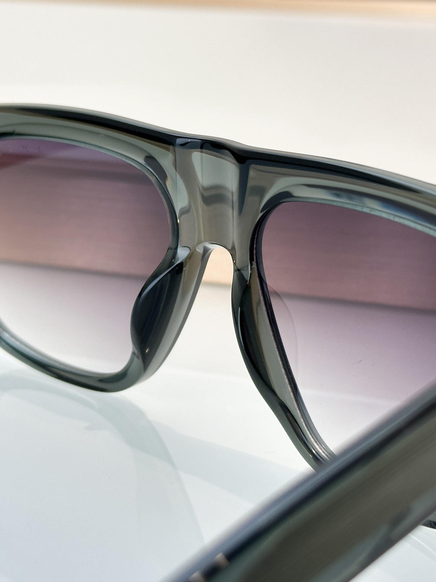 Designer Sunglasses FT1201
