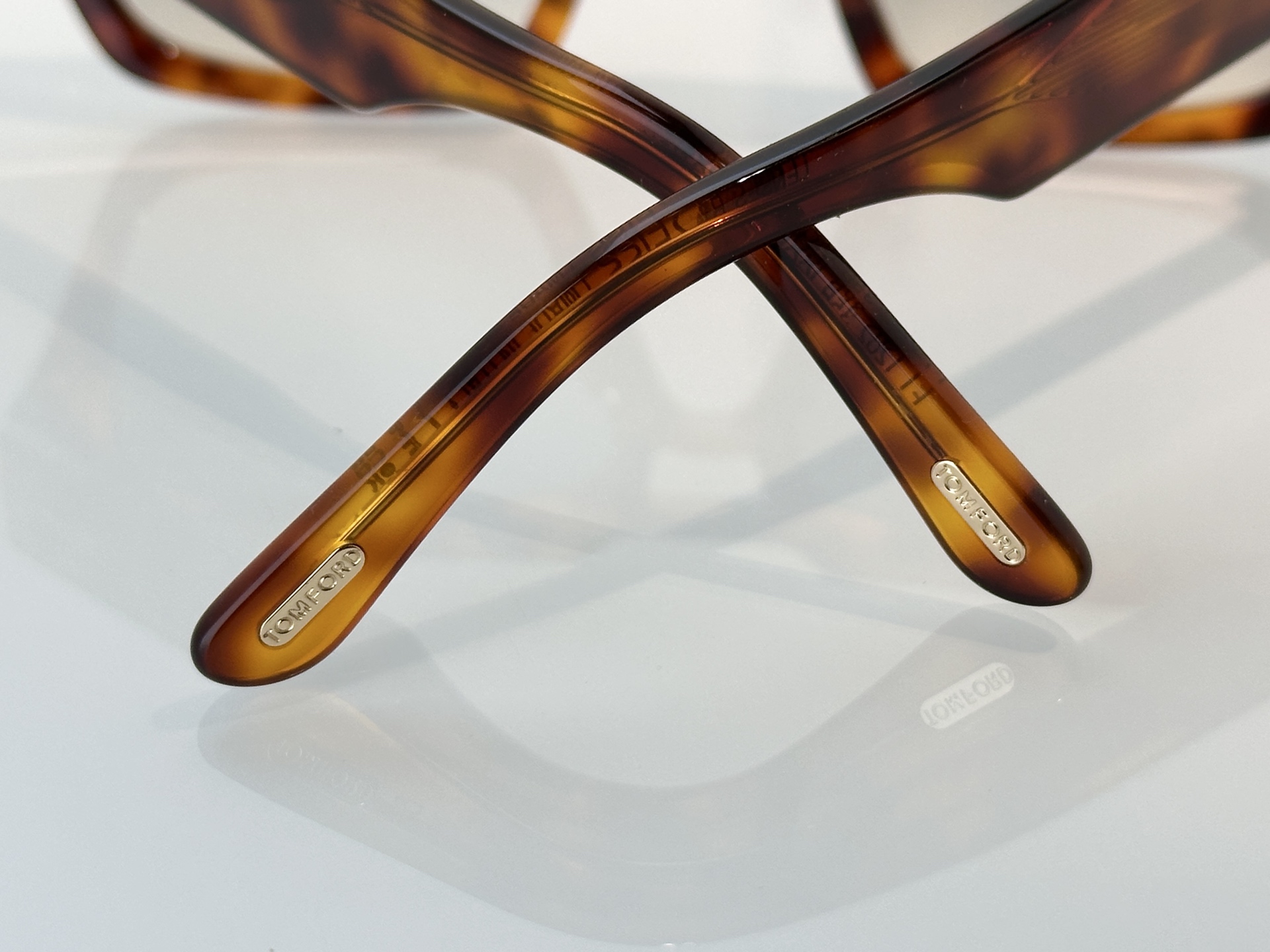 Designer Sunglasses FT1202