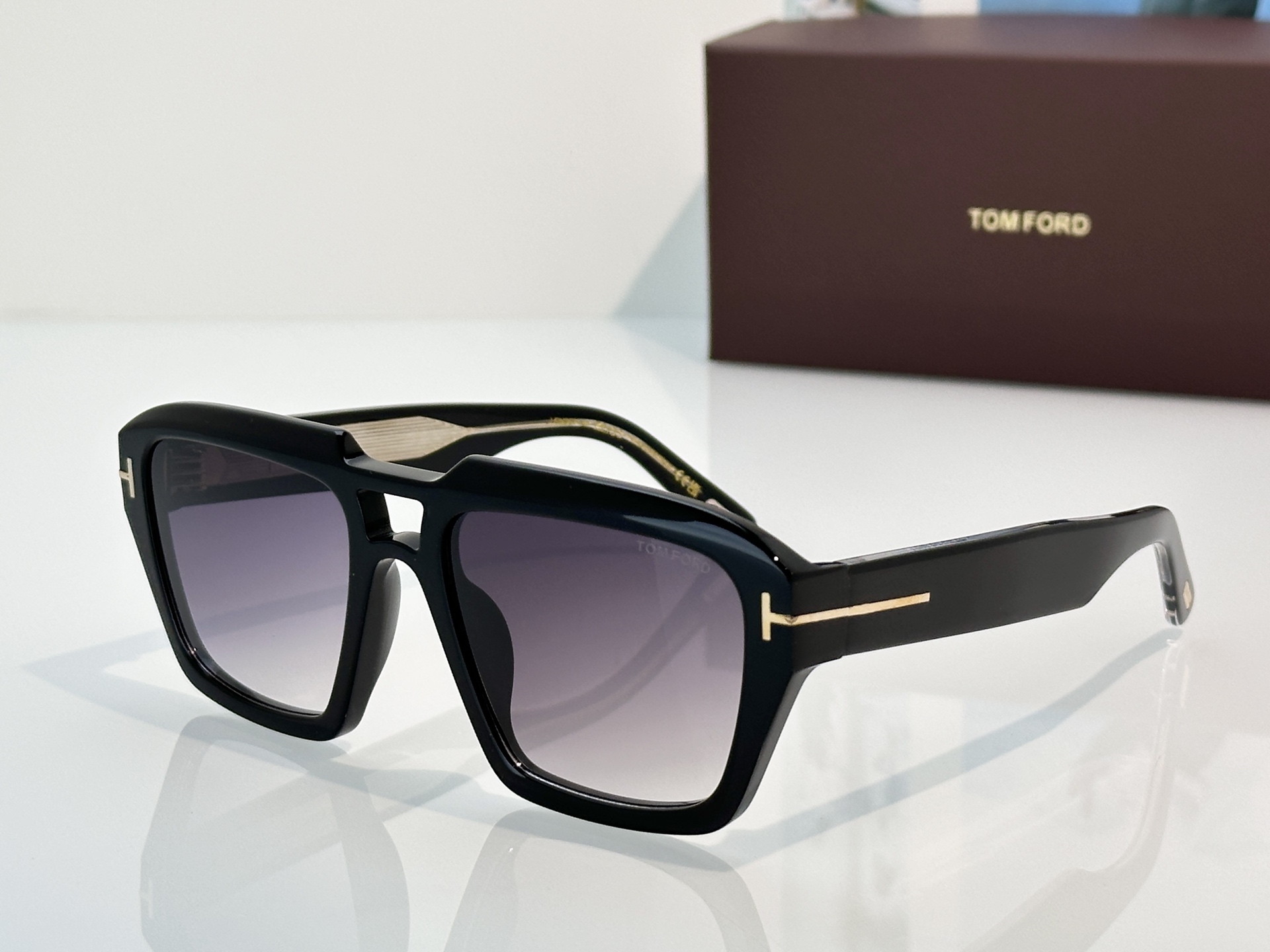 Designer Sunglasses FT1202