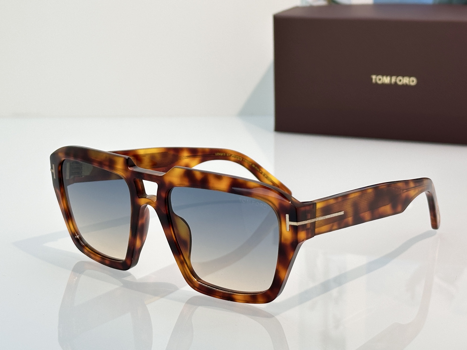Designer Sunglasses FT1202