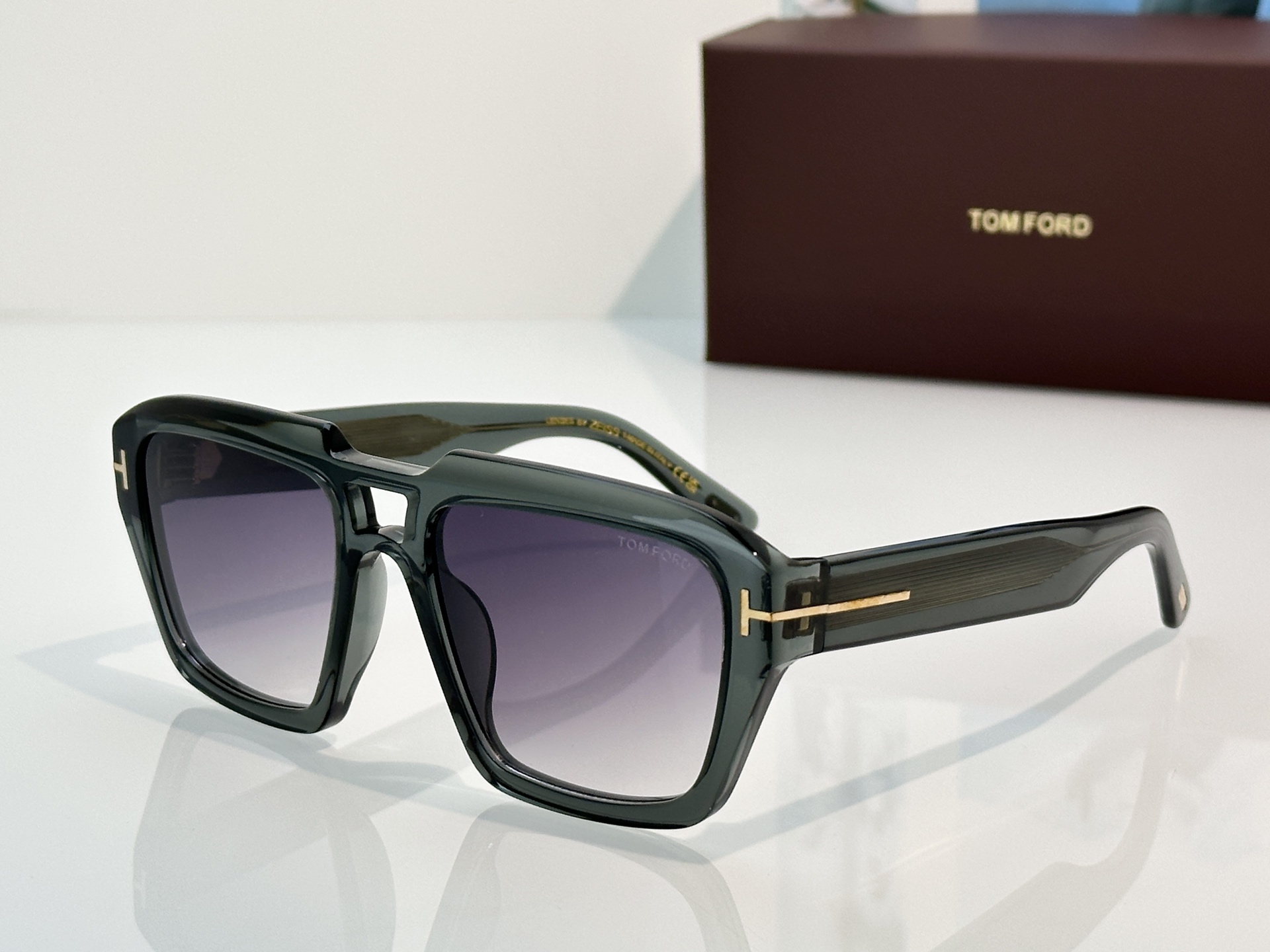 Designer Sunglasses FT1202