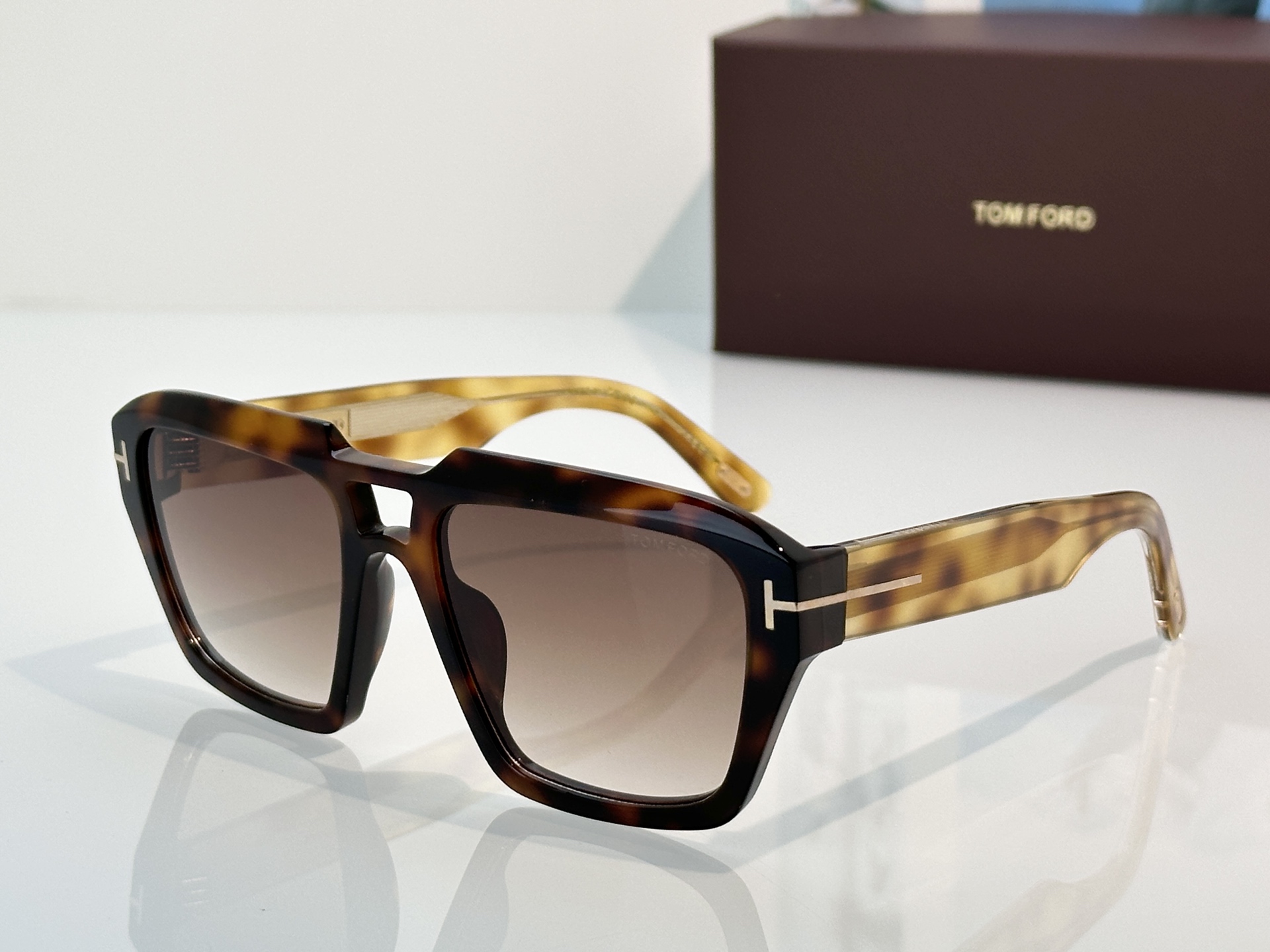 Designer Sunglasses FT1202