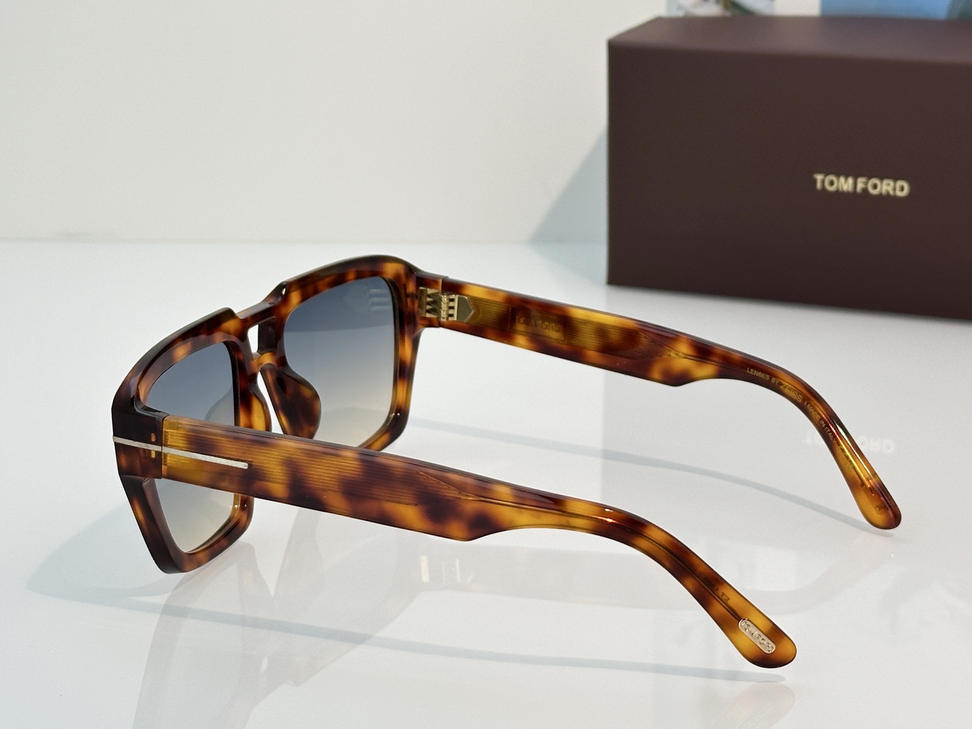 Designer Sunglasses FT1202
