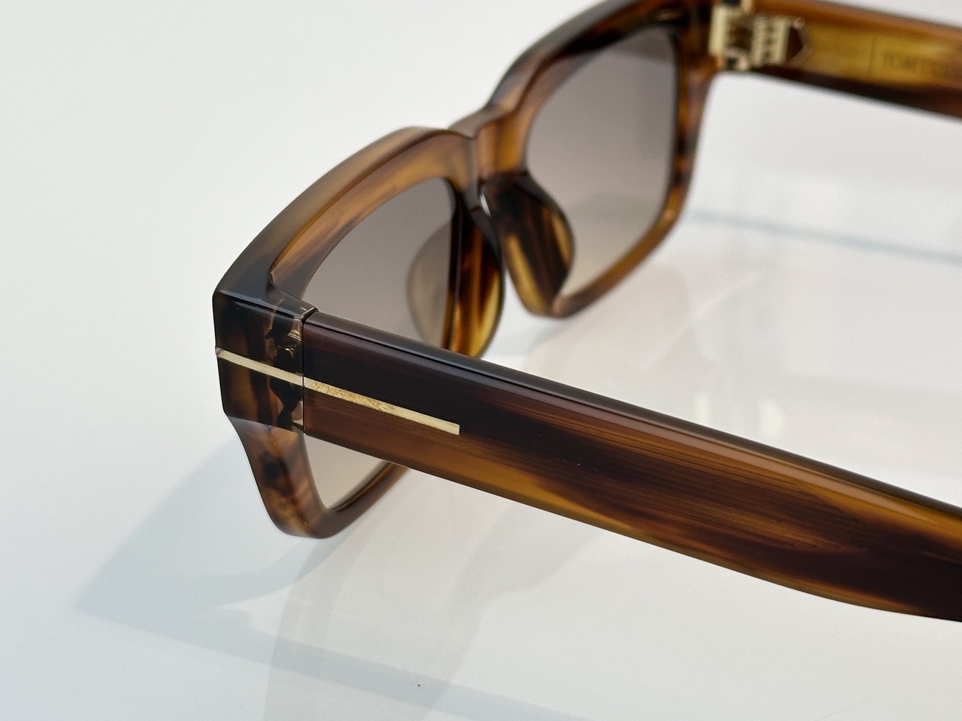 Designer Sunglasses FT1203