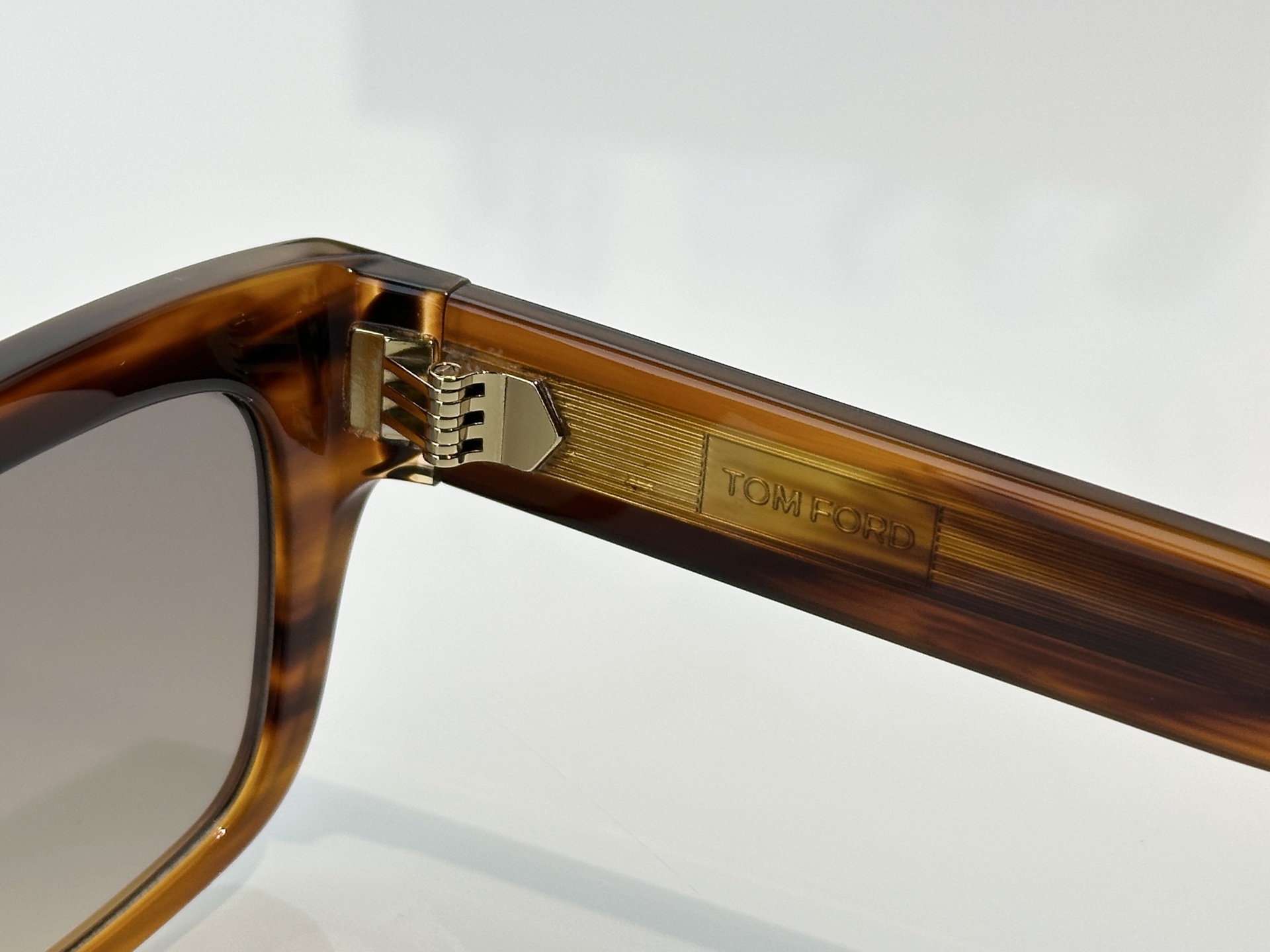 Designer Sunglasses FT1203