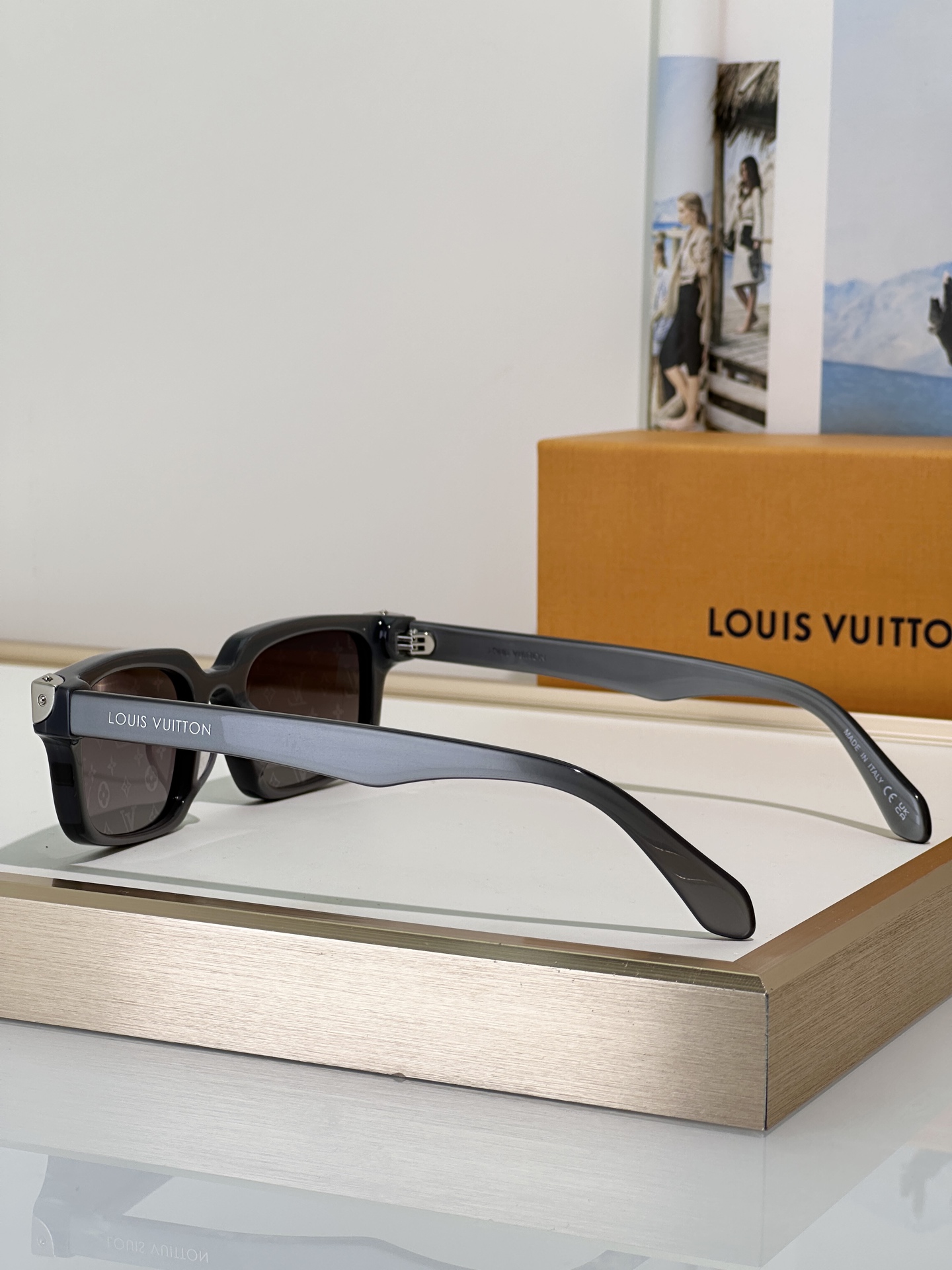 Louis Vuitton Sunglasses Z3595W