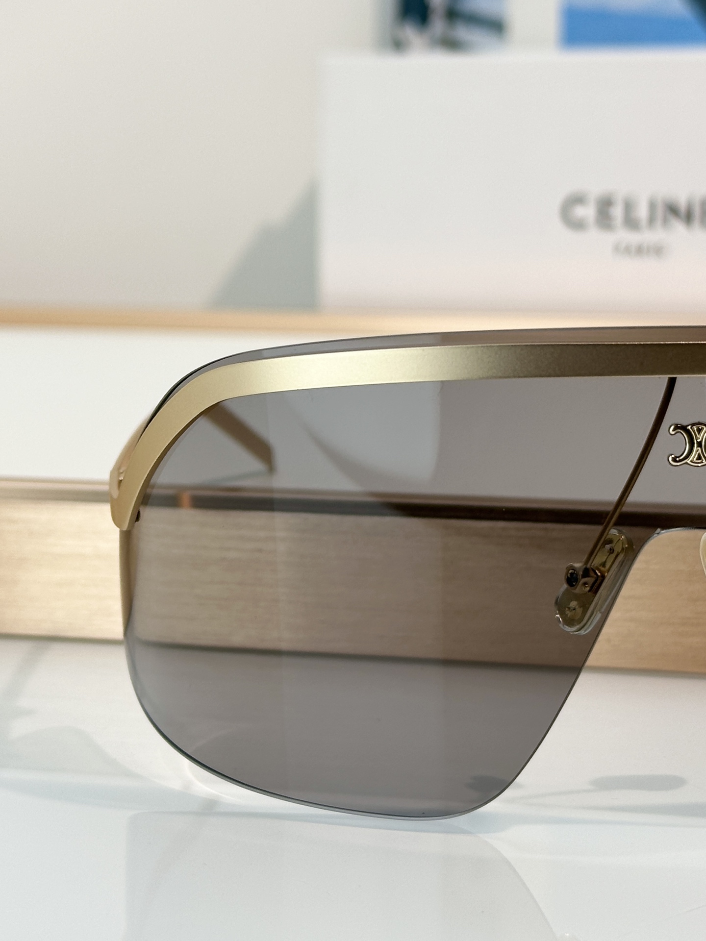 Designer Sunglasses CL40350U
