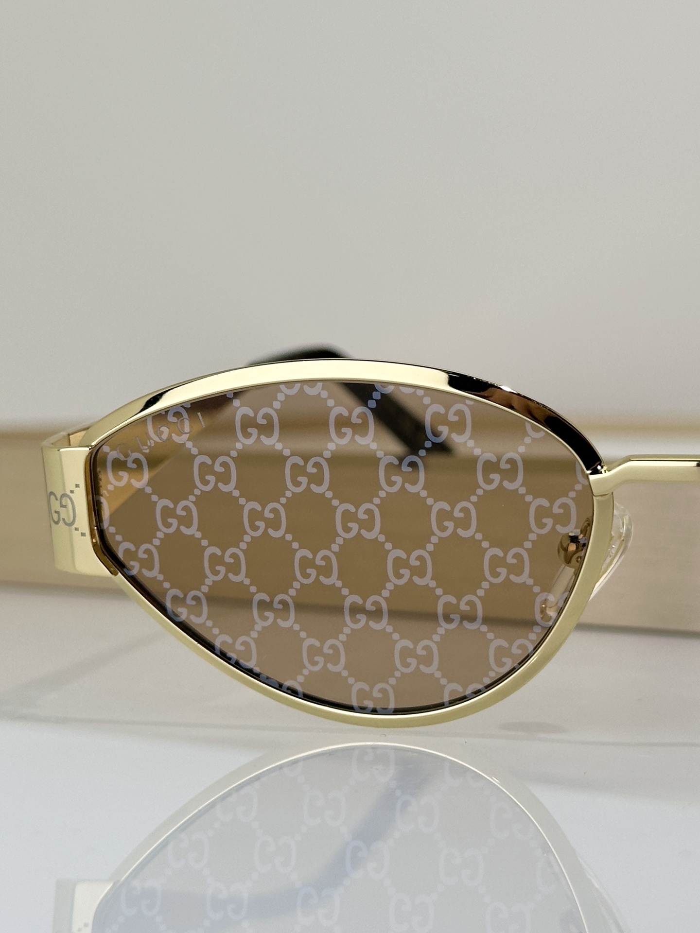 Gucci Sunglasses GG1853S