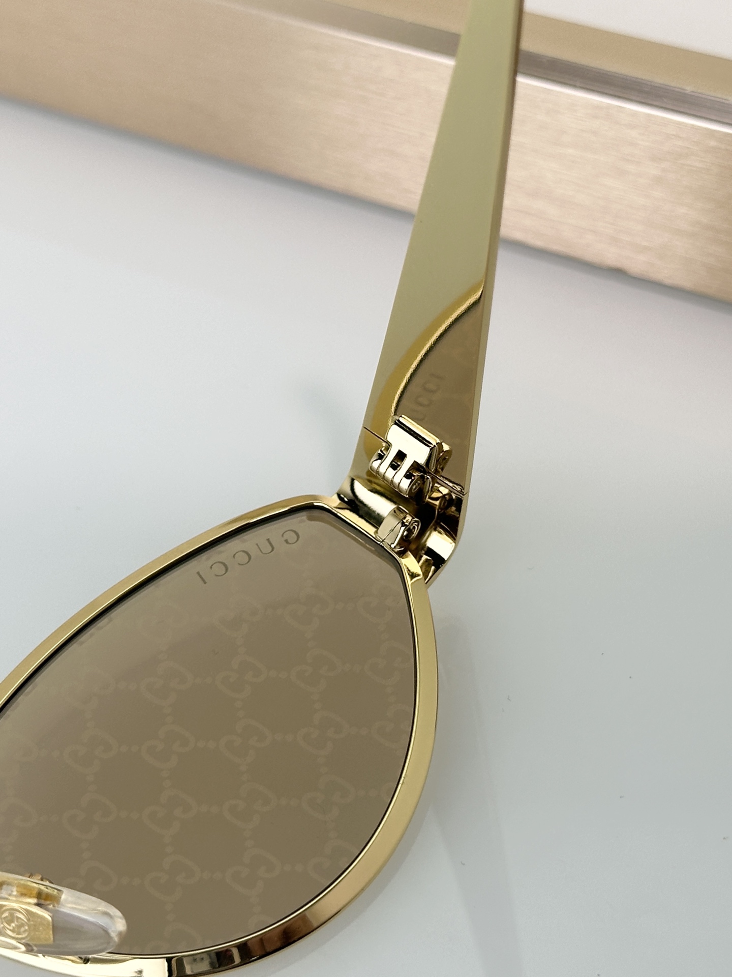 Gucci Sunglasses GG1853S