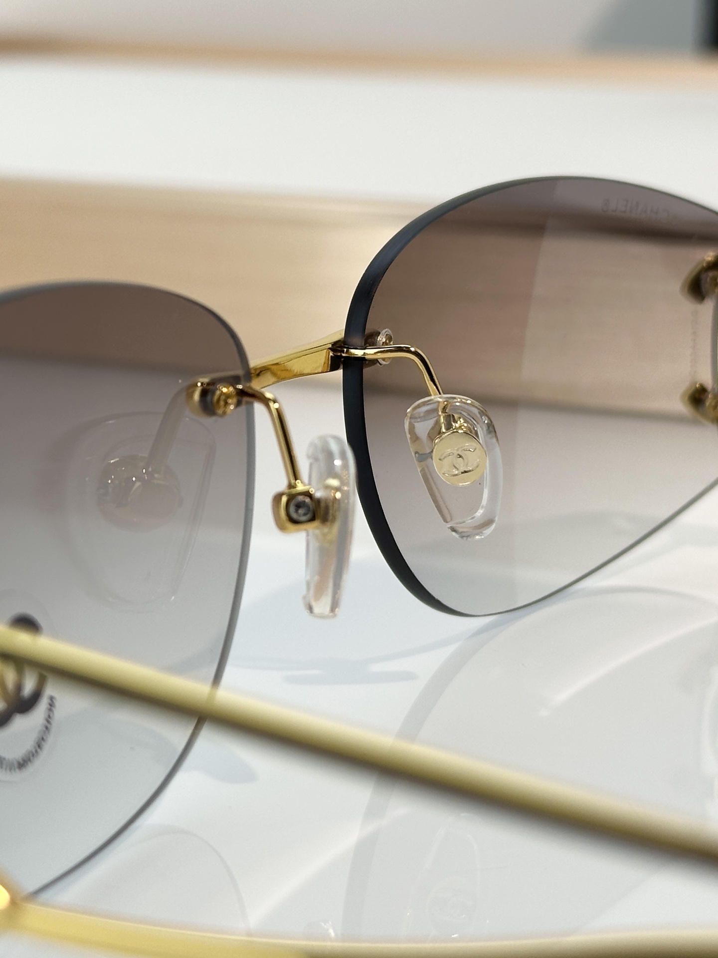 Chanel Sunglasses CH4087