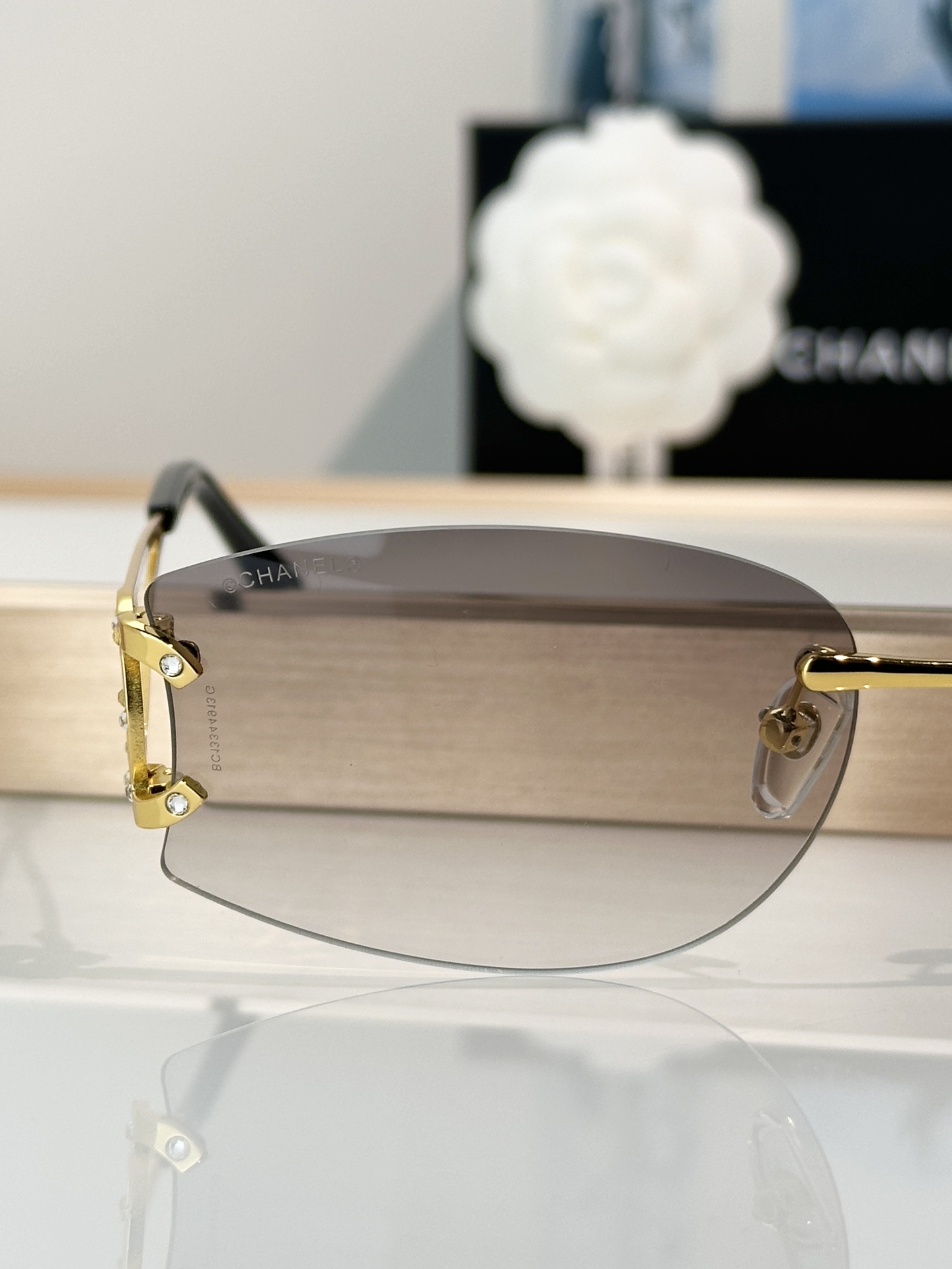 Chanel Sunglasses CH4087
