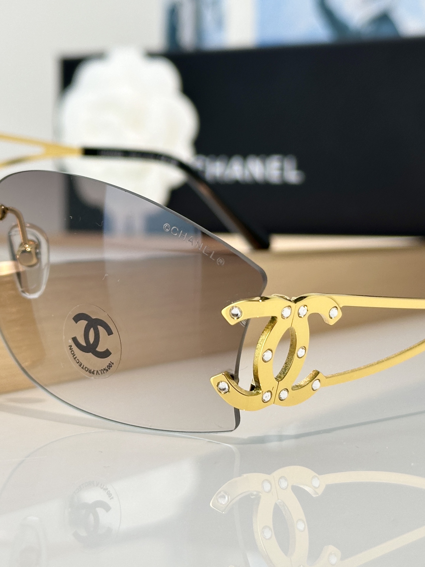 Chanel Sunglasses CH4087