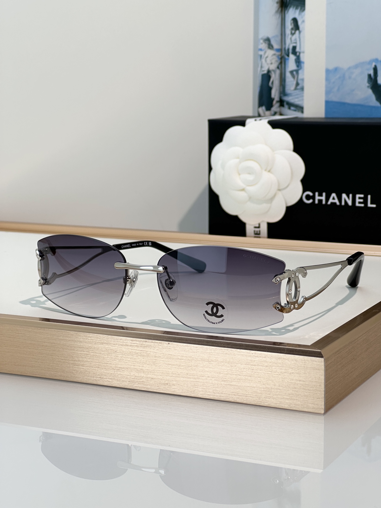 Chanel Sunglasses CH4087