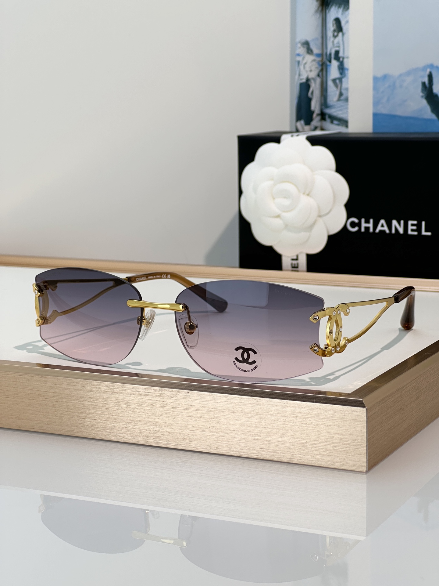 Chanel Sunglasses CH4087