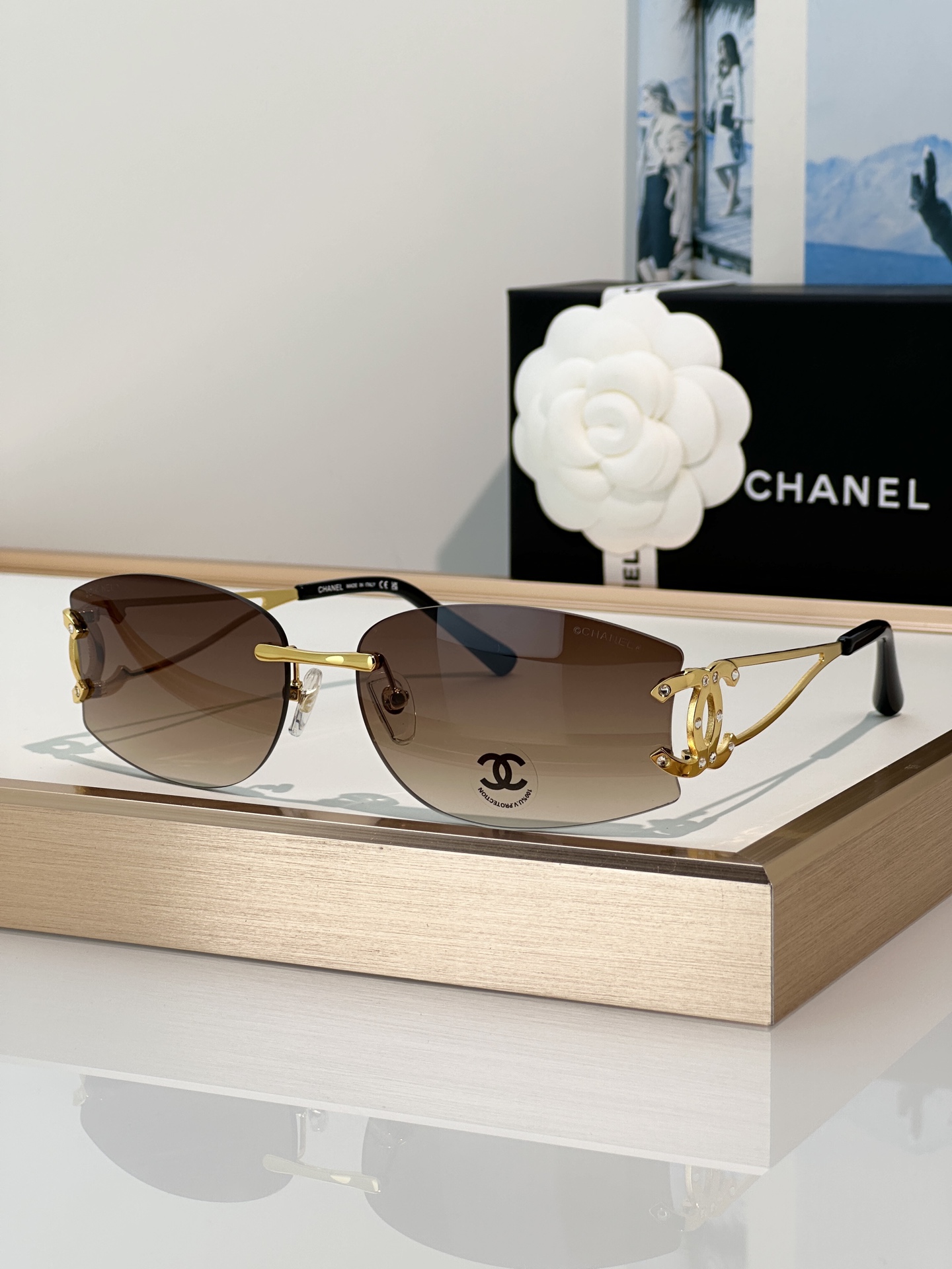 Chanel Sunglasses CH4087