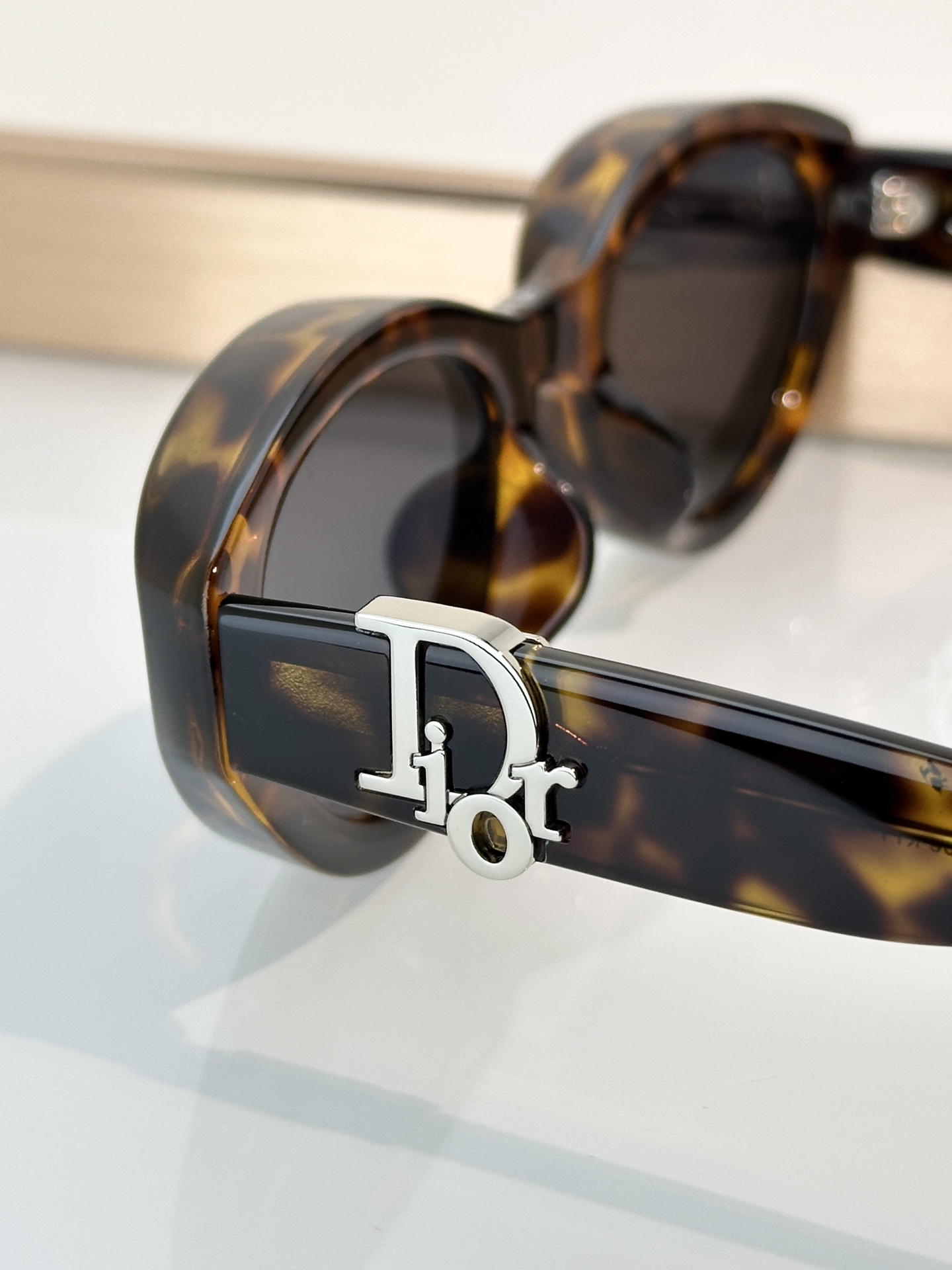 Designer Sunglasses Oblique