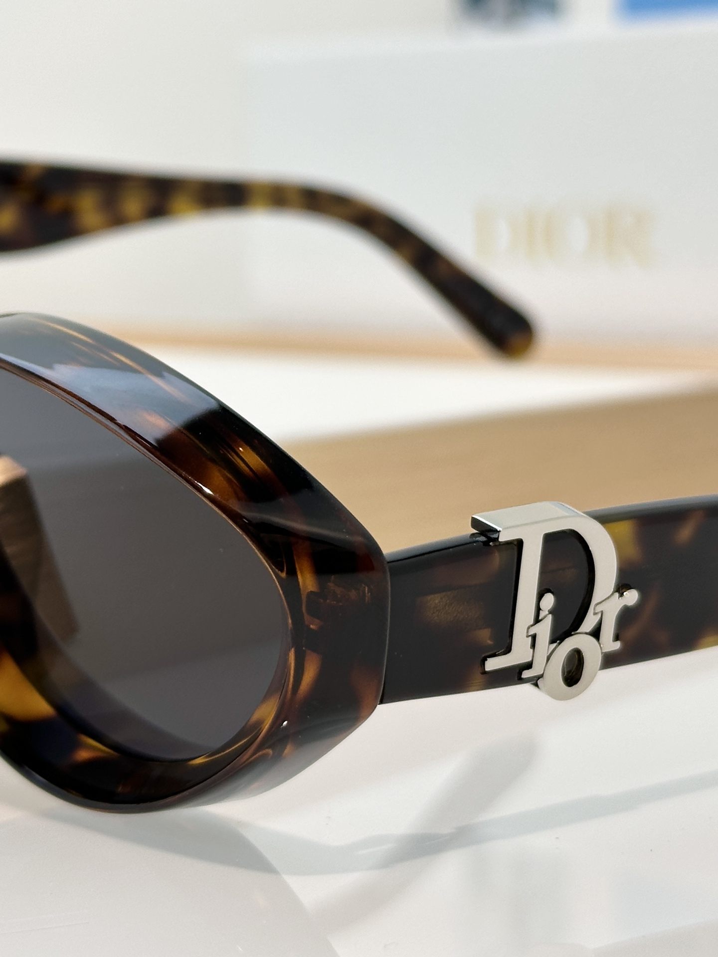Designer Sunglasses Oblique