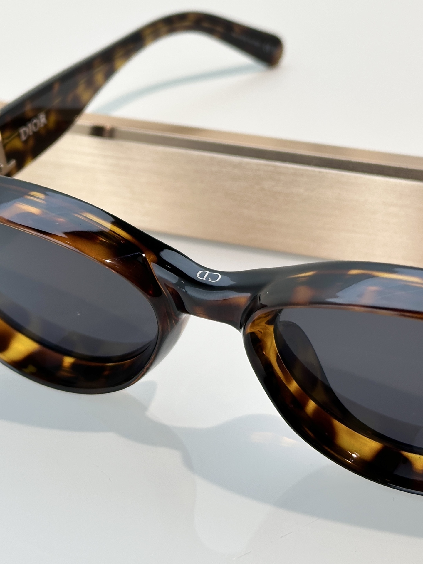 Designer Sunglasses Oblique
