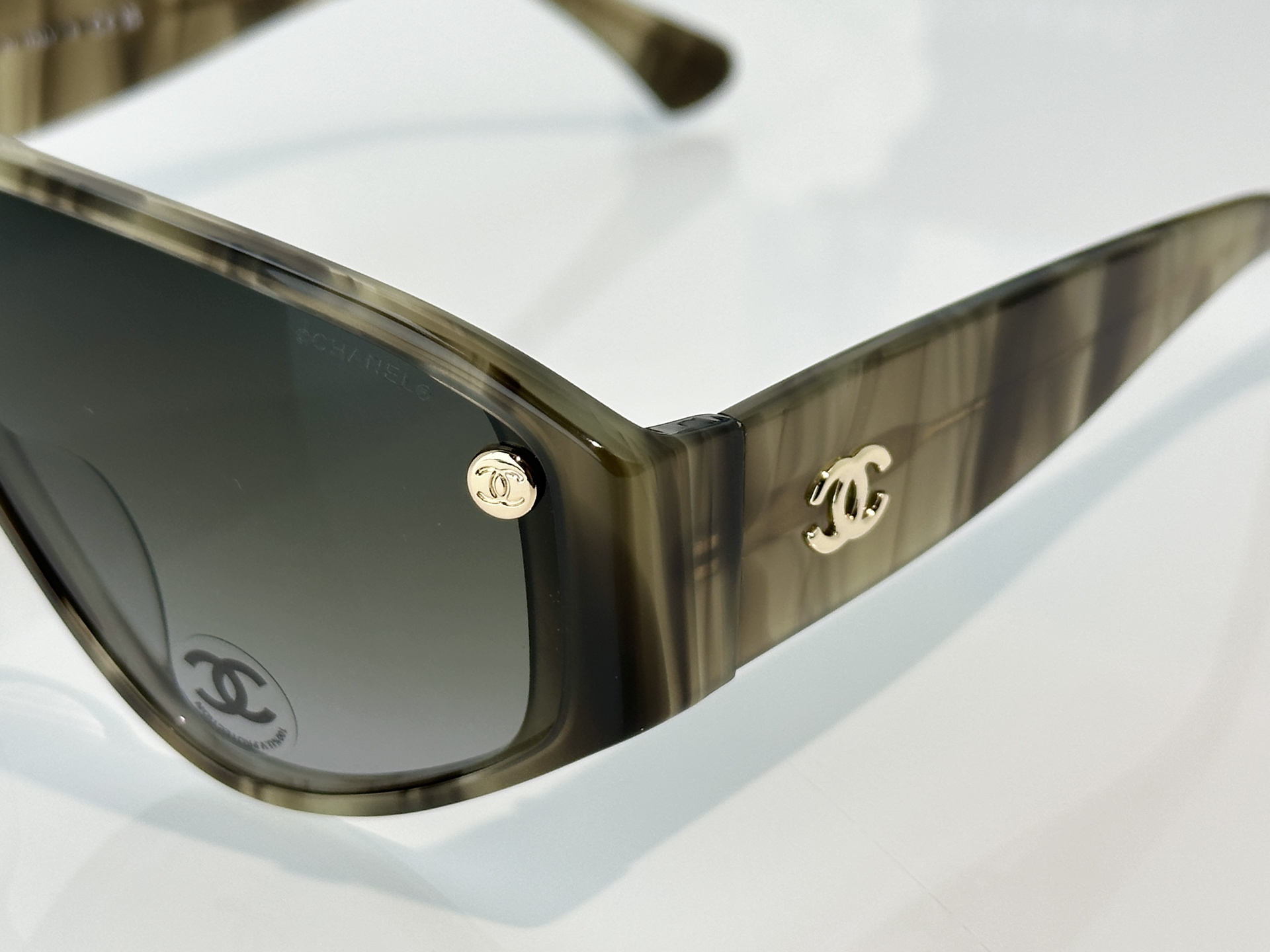 Chanel Sunglasses CH5569