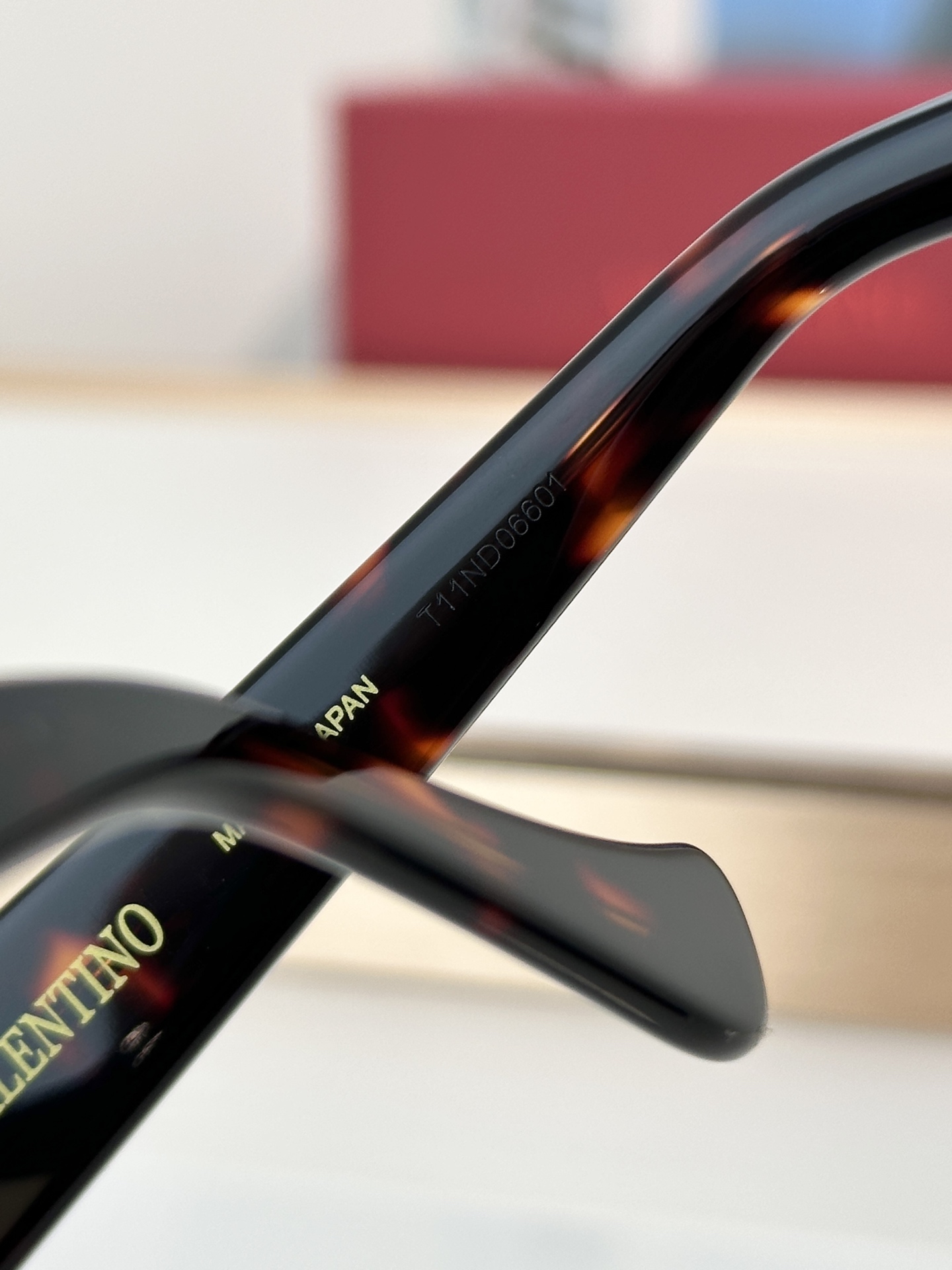 Designer Sunglasses VG0015SA